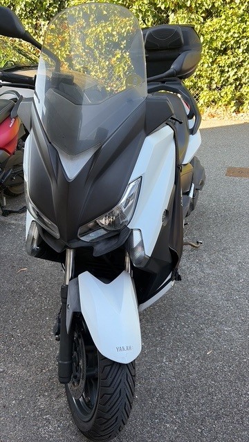 YAMAHA XMAX 400 (YP400R)-image-1