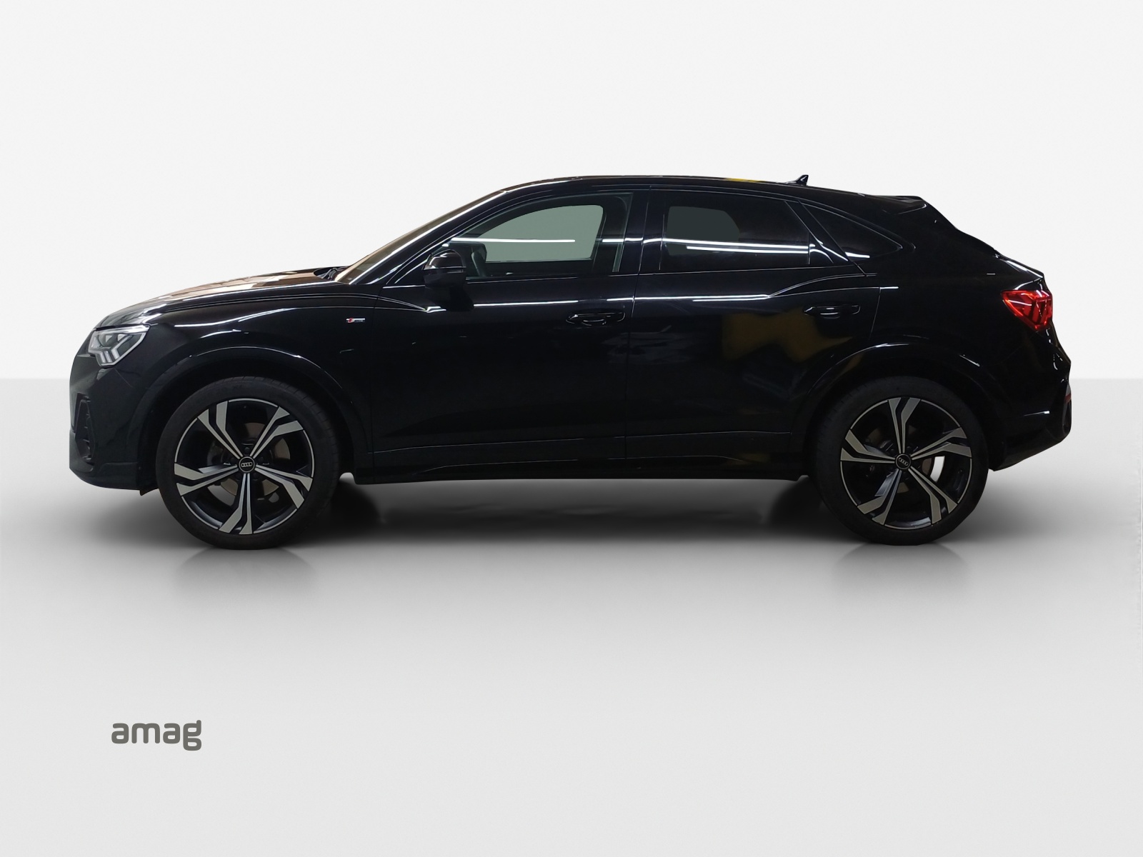 AUDI Q3 Sportback 35 TFSI S line S-tronic-showroom-element-1