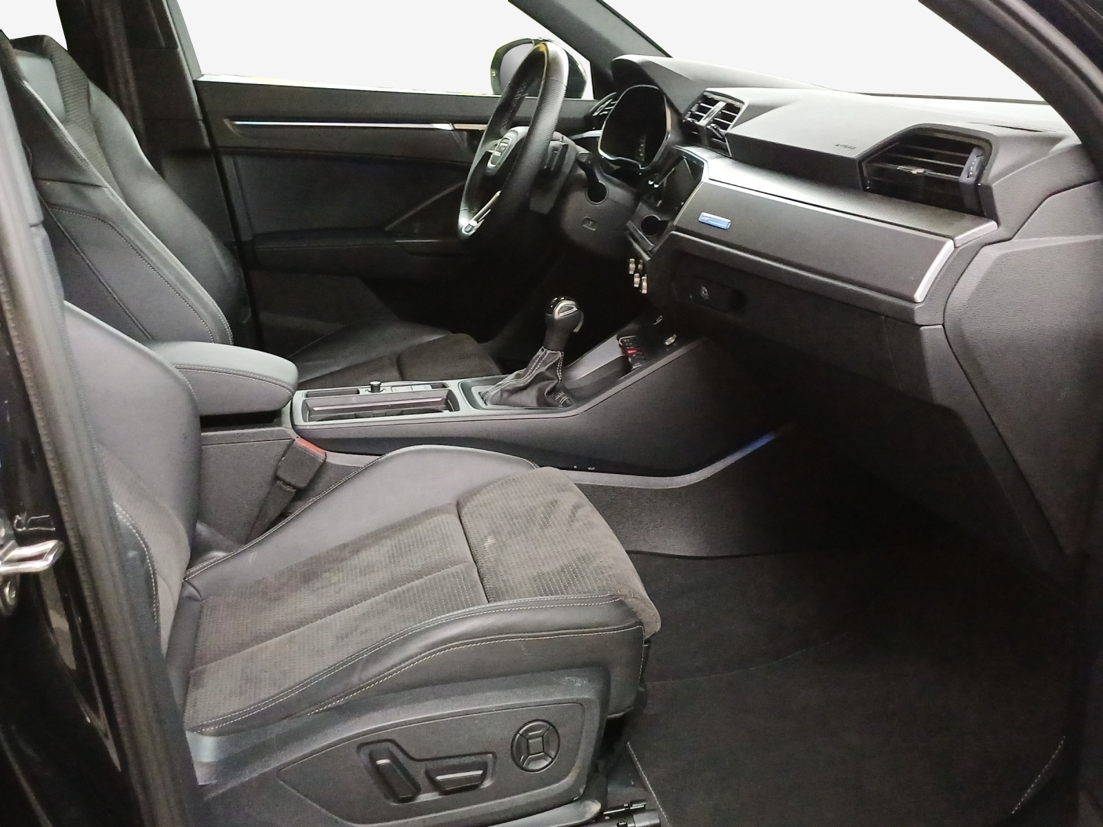 AUDI Q3 Sportback 35 TFSI S line S-tronic-image-13