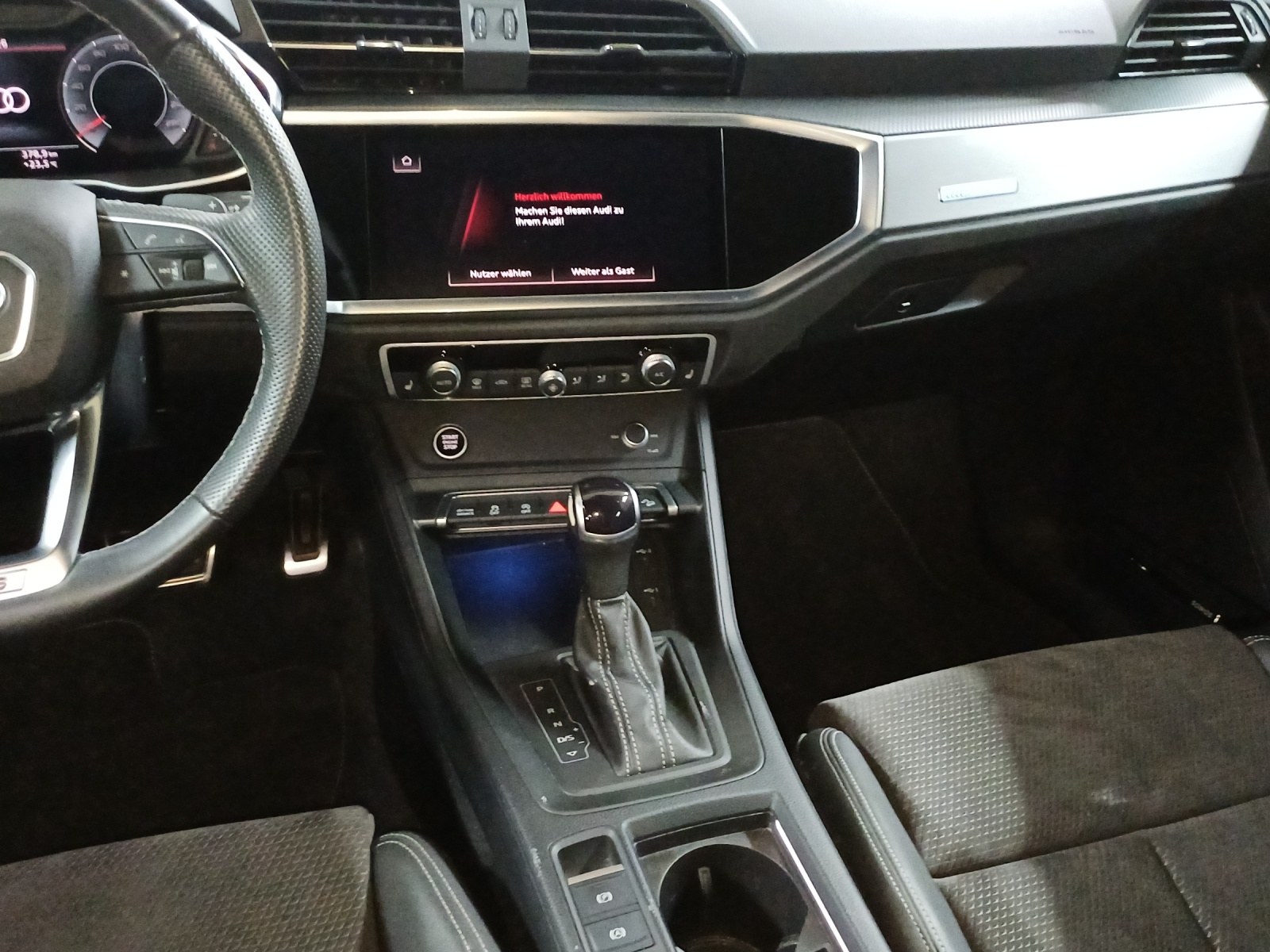 AUDI Q3 Sportback 35 TFSI S line S-tronic-image-10