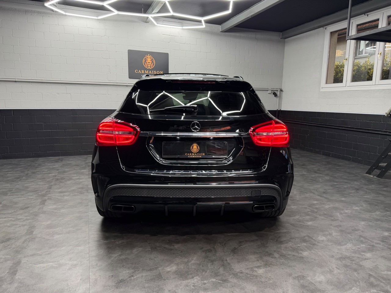 MERCEDES-BENZ GLA 45 AMG 4Matic 7G-DCT | Schiebedach-image-7