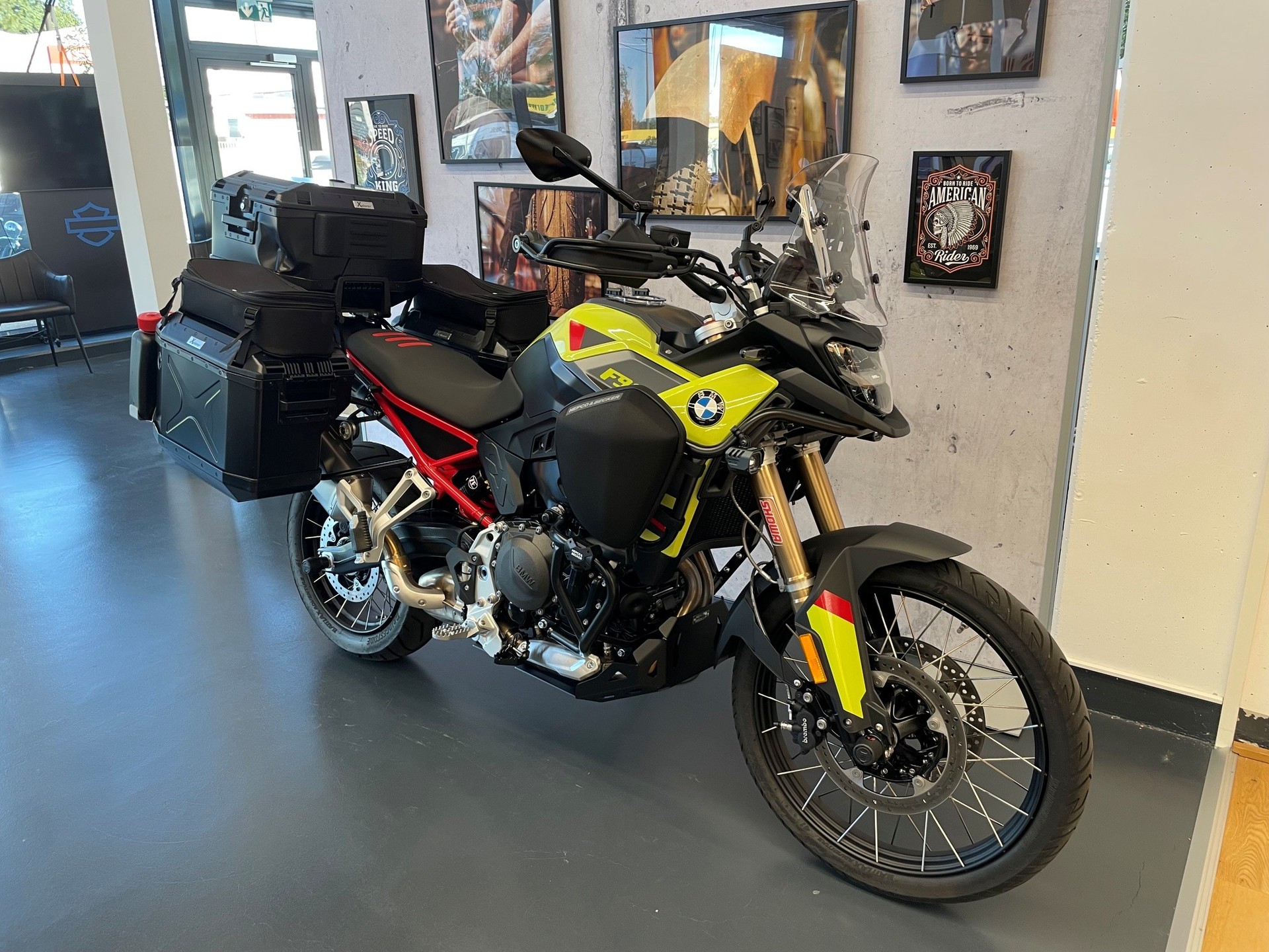 BMW F 900 GS-image-0