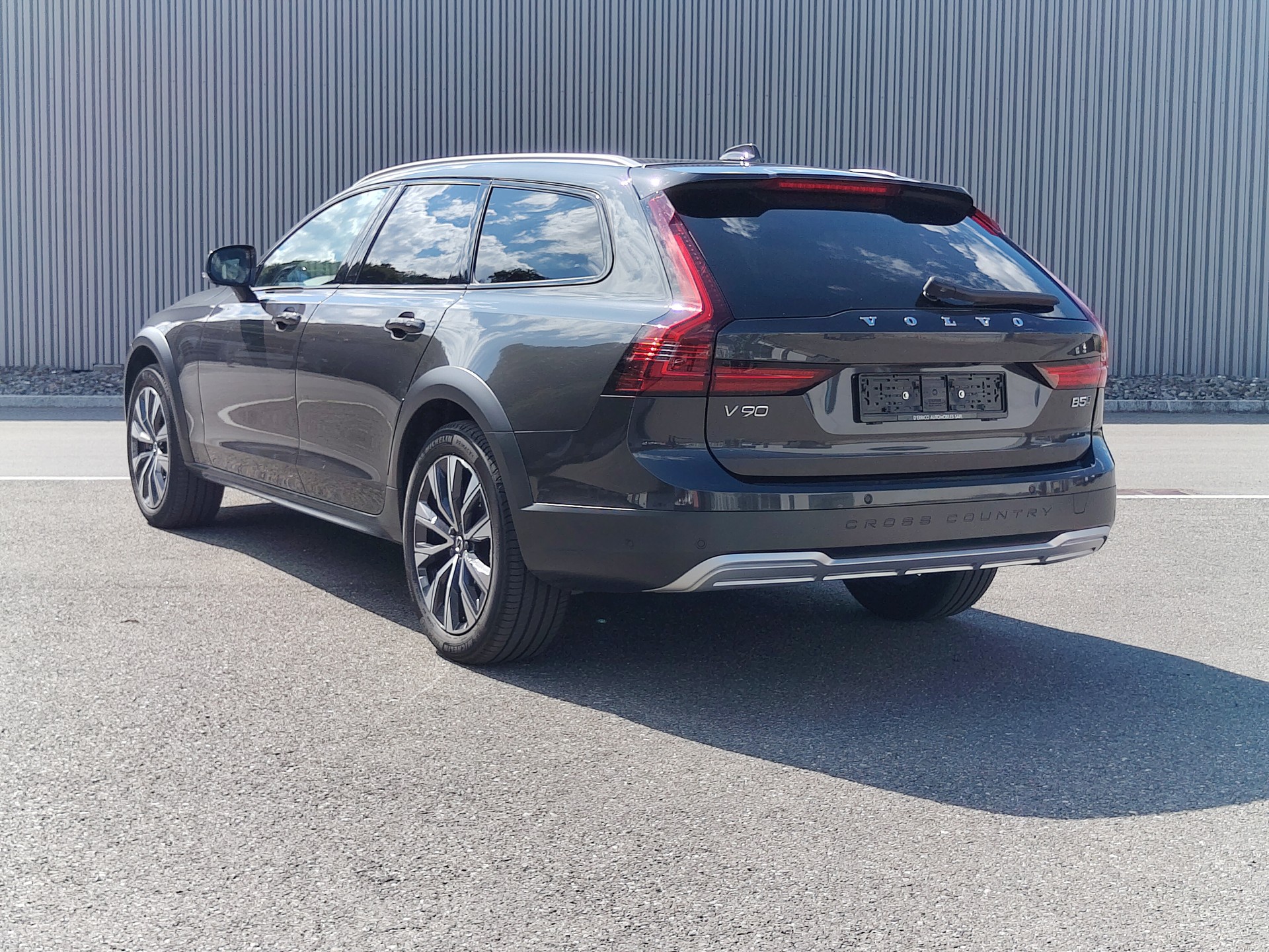 VOLVO V90 Cross Country B5 Benzin MHD Plus AWD Geartronic-showroom-element-2