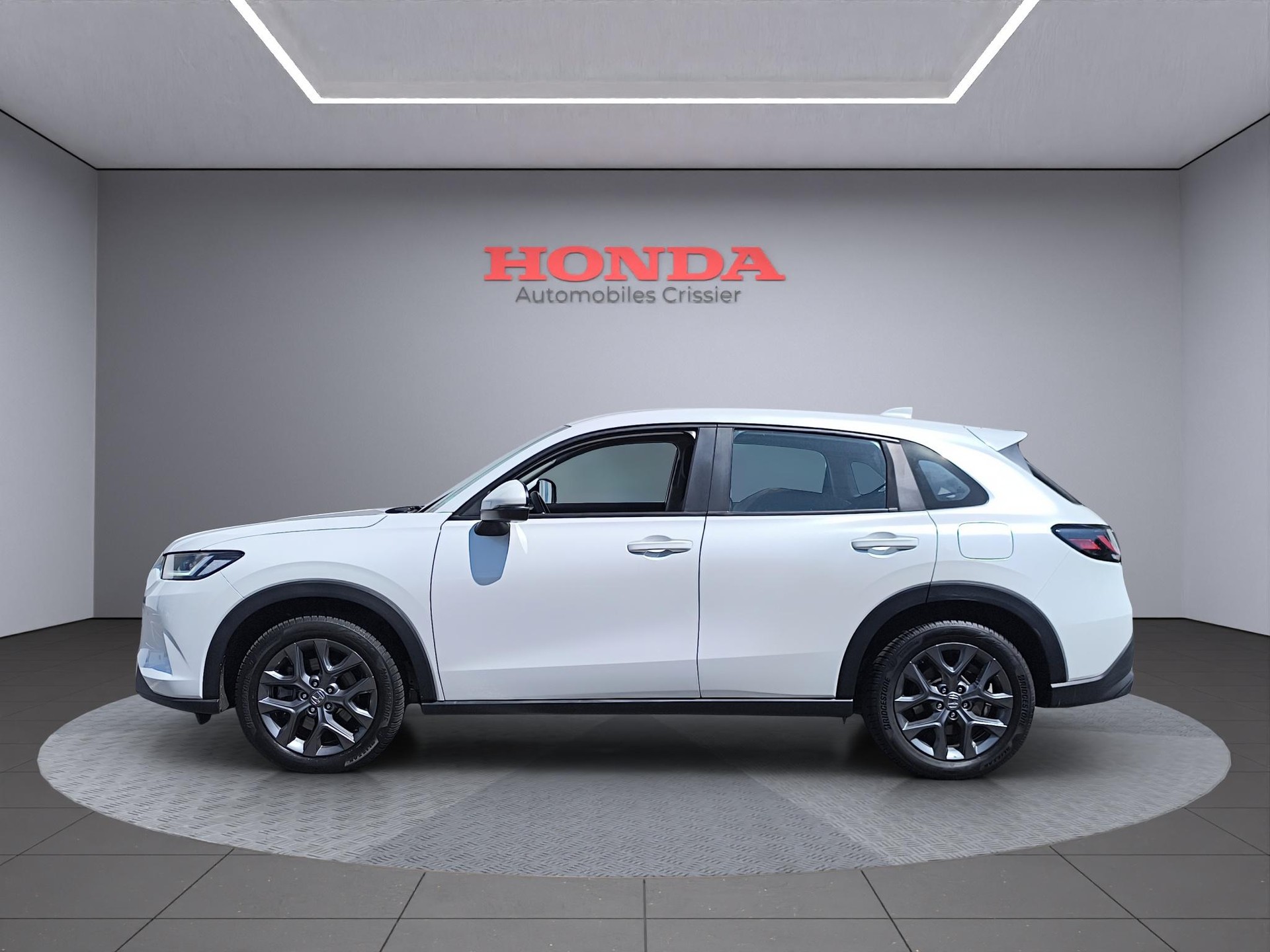 HONDA ZR-V 2.0 i-MMD Elegance-showroom-element-3