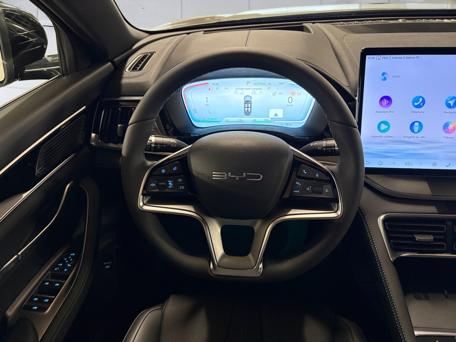 BYD Seal U DM-i Design AWD/ #1 Elite Dealer – AutoScout24 Award 2025 Winner-image-9