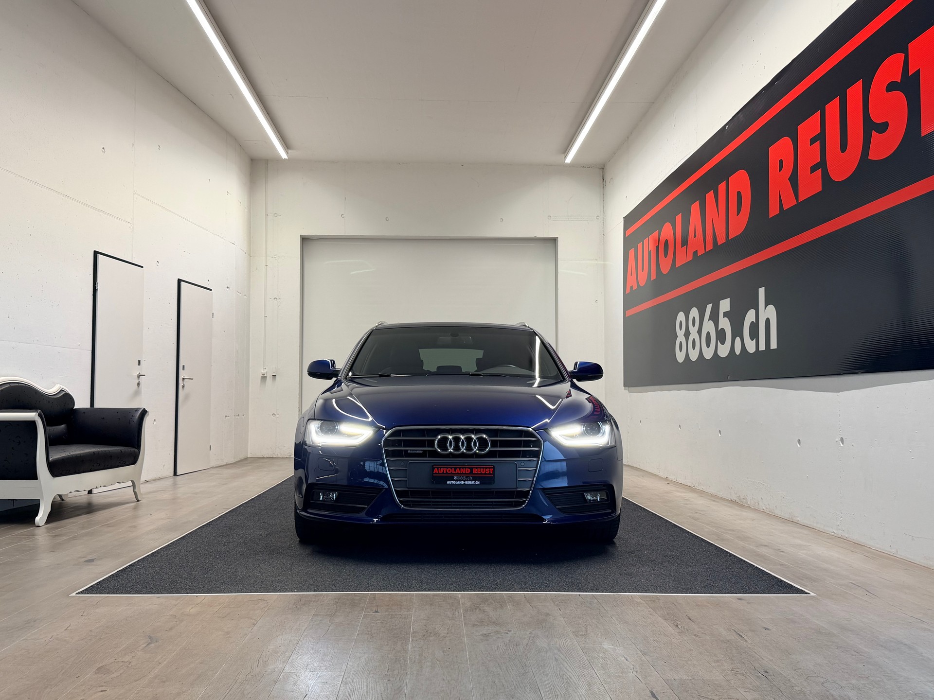 AUDI A4 Avant 3.0 TDI clean diesel quattro s-tronic-showroom-element-1