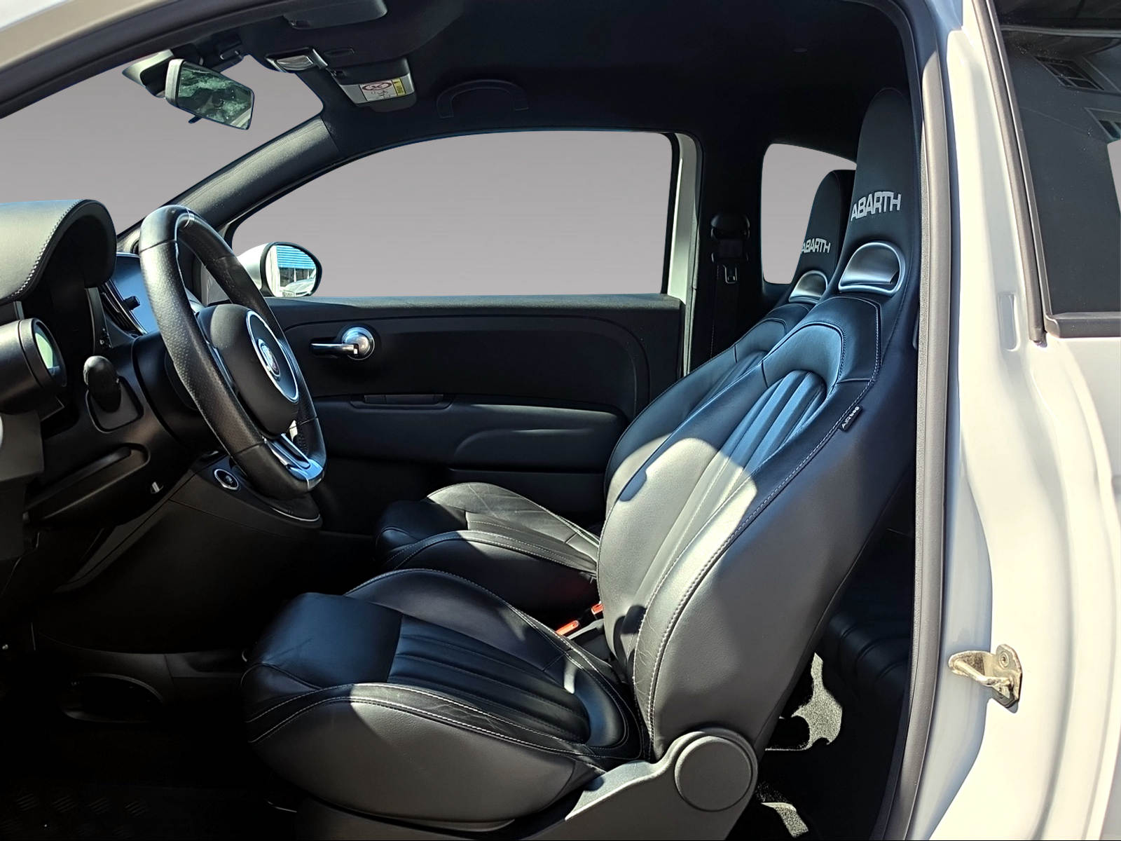 FIAT 595 Abarth 1.4 T-Jet 165 Turismo-image-6