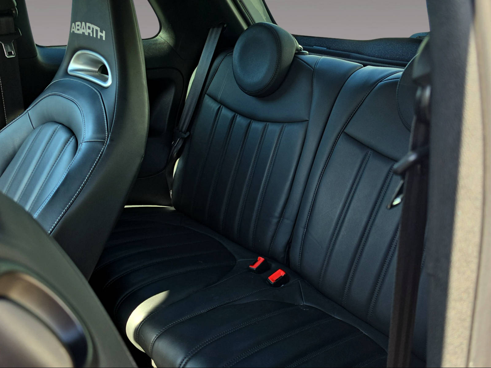 FIAT 595 Abarth 1.4 T-Jet 165 Turismo-image-13