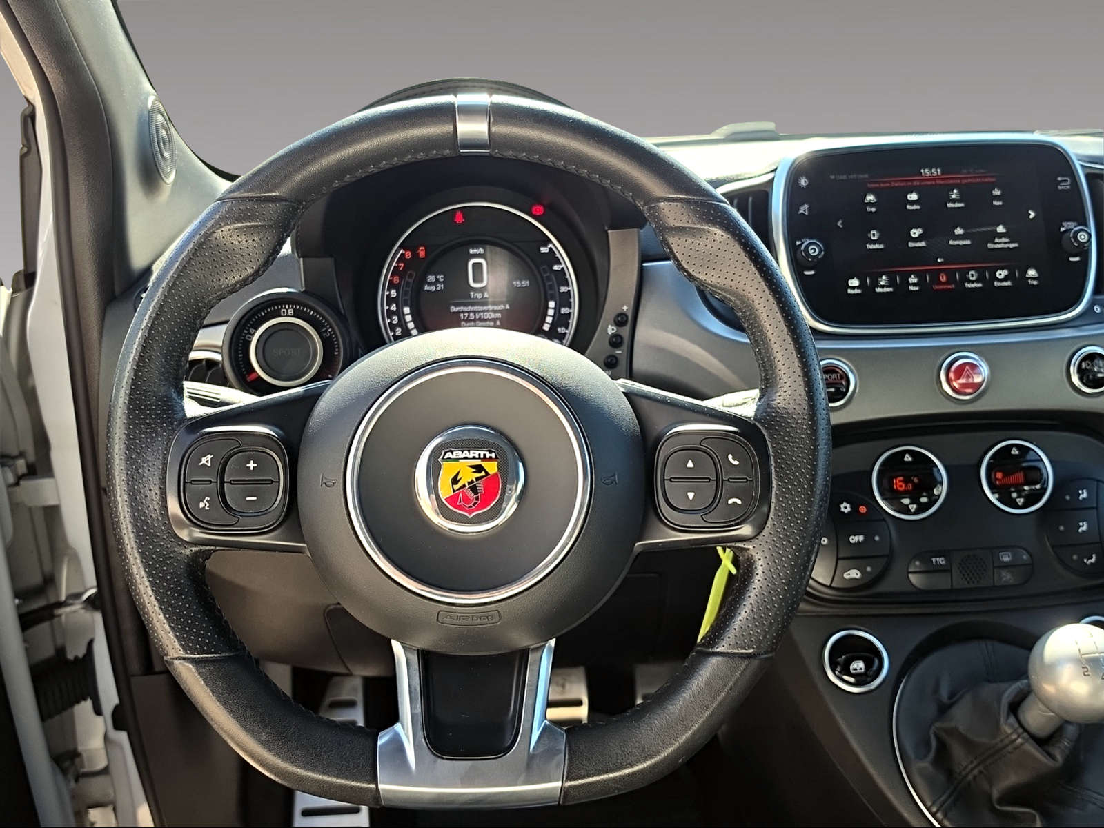 FIAT 595 Abarth 1.4 T-Jet 165 Turismo-image-8