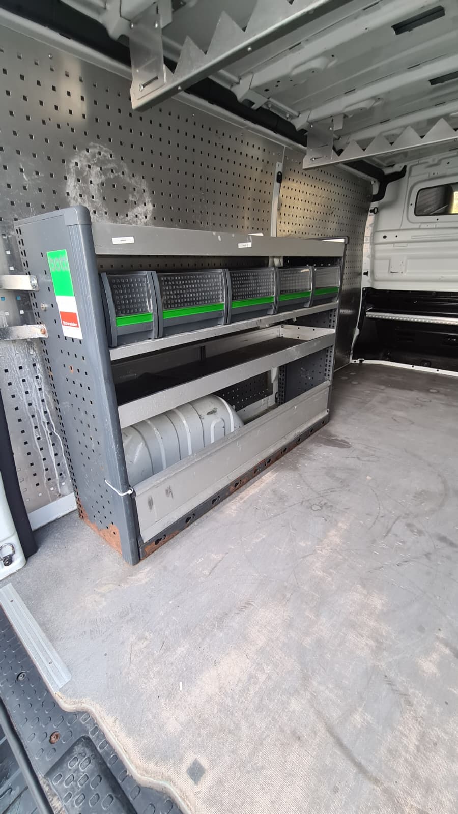 NISSAN NV300 dCi 125 2.9 L2H1 Comfort ** L2 H1 **3-Plätzer ** RF-Kamera ** Anh-Kupplung ** Werkstatt-Einrichtung ** Frisch Ab MFK-image-8