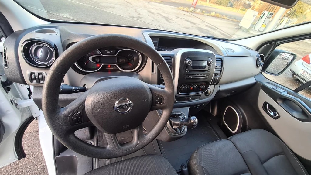 NISSAN NV300 dCi 125 2.9 L2H1 Comfort ** L2 H1 **3-Plätzer ** RF-Kamera ** Anh-Kupplung ** Werkstatt-Einrichtung ** Frisch Ab MFK-image-10