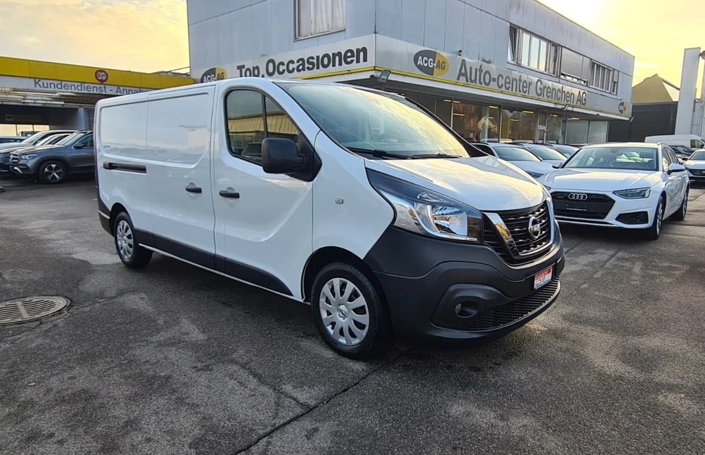 NISSAN NV300 dCi 125 2.9 L2H1 Comfort ** L2 H1 **3-Plätzer ** RF-Kamera ** Anh-Kupplung ** Werkstatt-Einrichtung ** Frisch Ab MFK