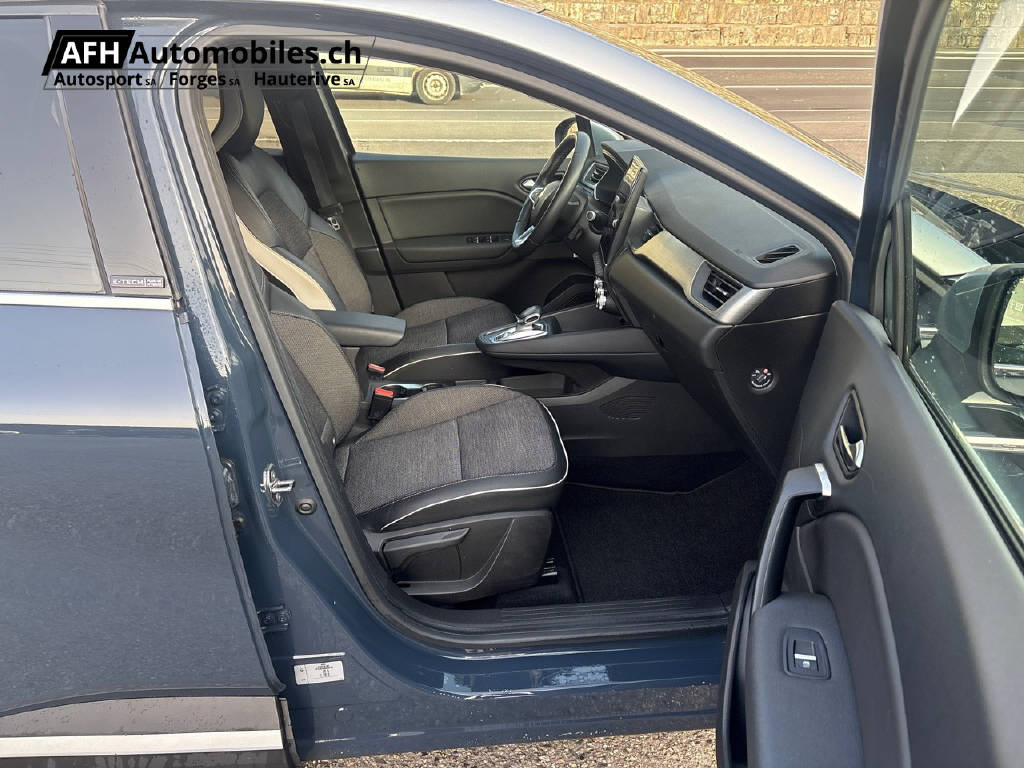 RENAULT Captur 1.6 E-Tech Plug-in Init-image-8