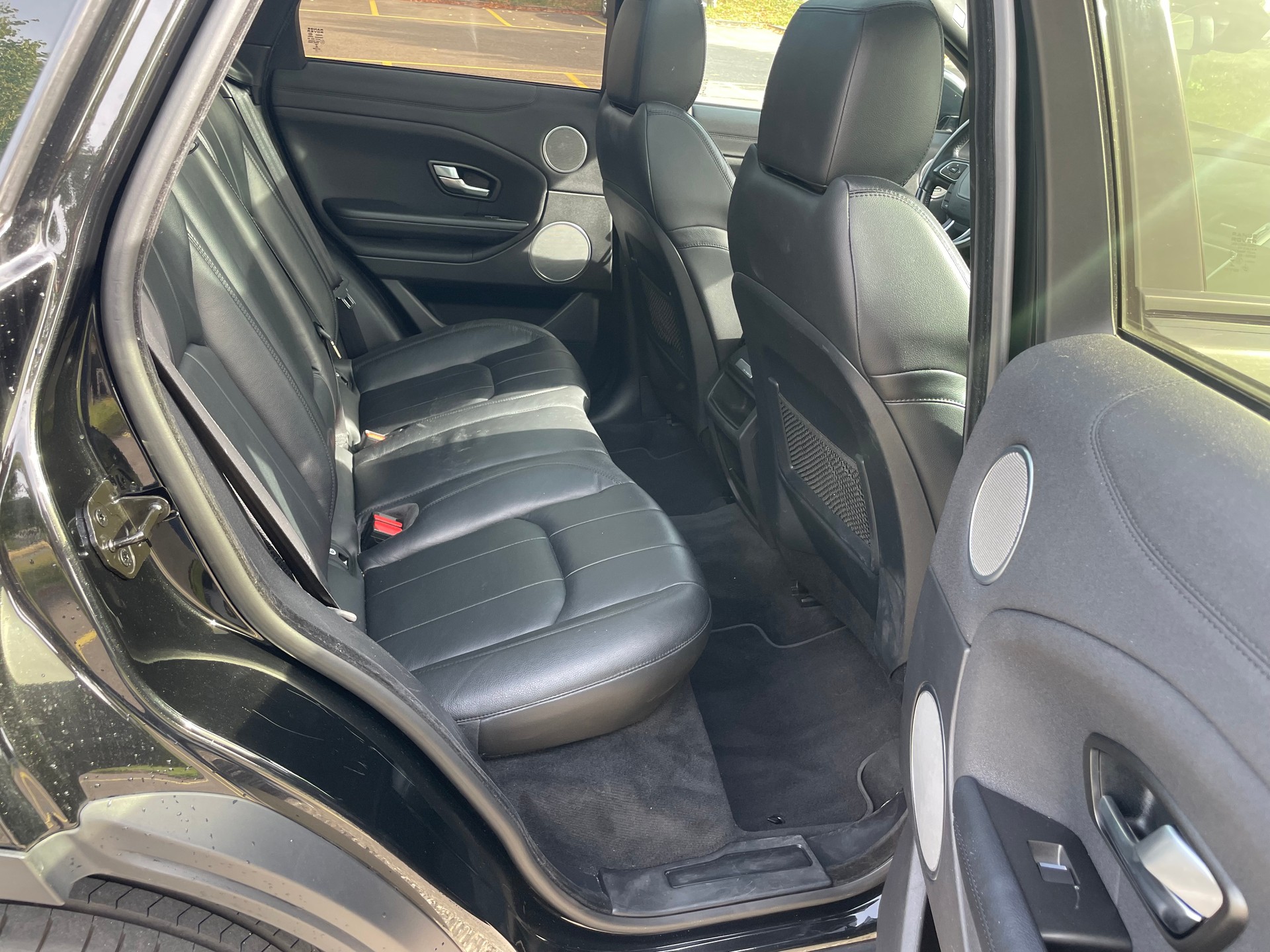 LAND ROVER Range Rover Evoque 2.0 TD4 Pure AT9-image-14