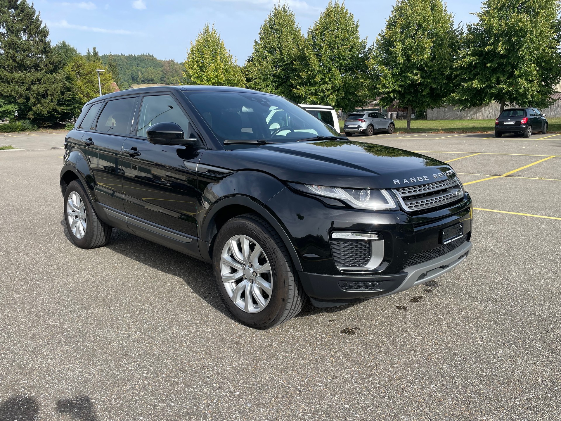 LAND ROVER Range Rover Evoque 2.0 TD4 Pure AT9-image-2