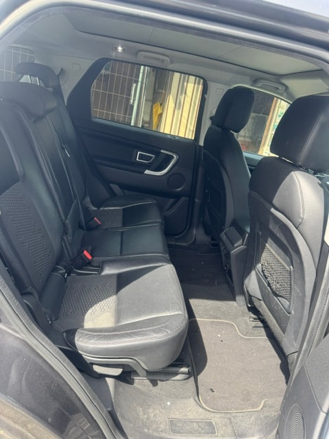 LAND ROVER Discovery Sport 2.0 TD4 SE AT9-image-6