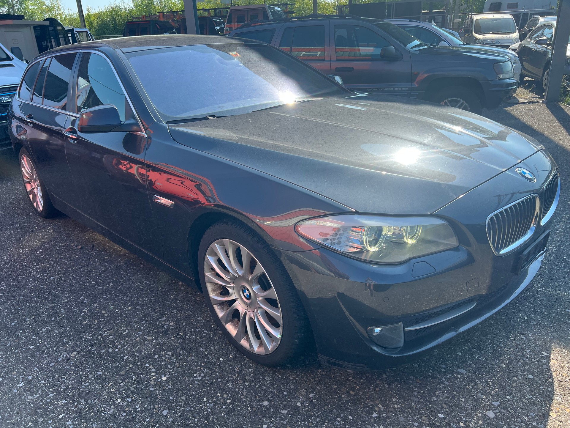BMW 535i xDrive Touring Steptronic-image-2