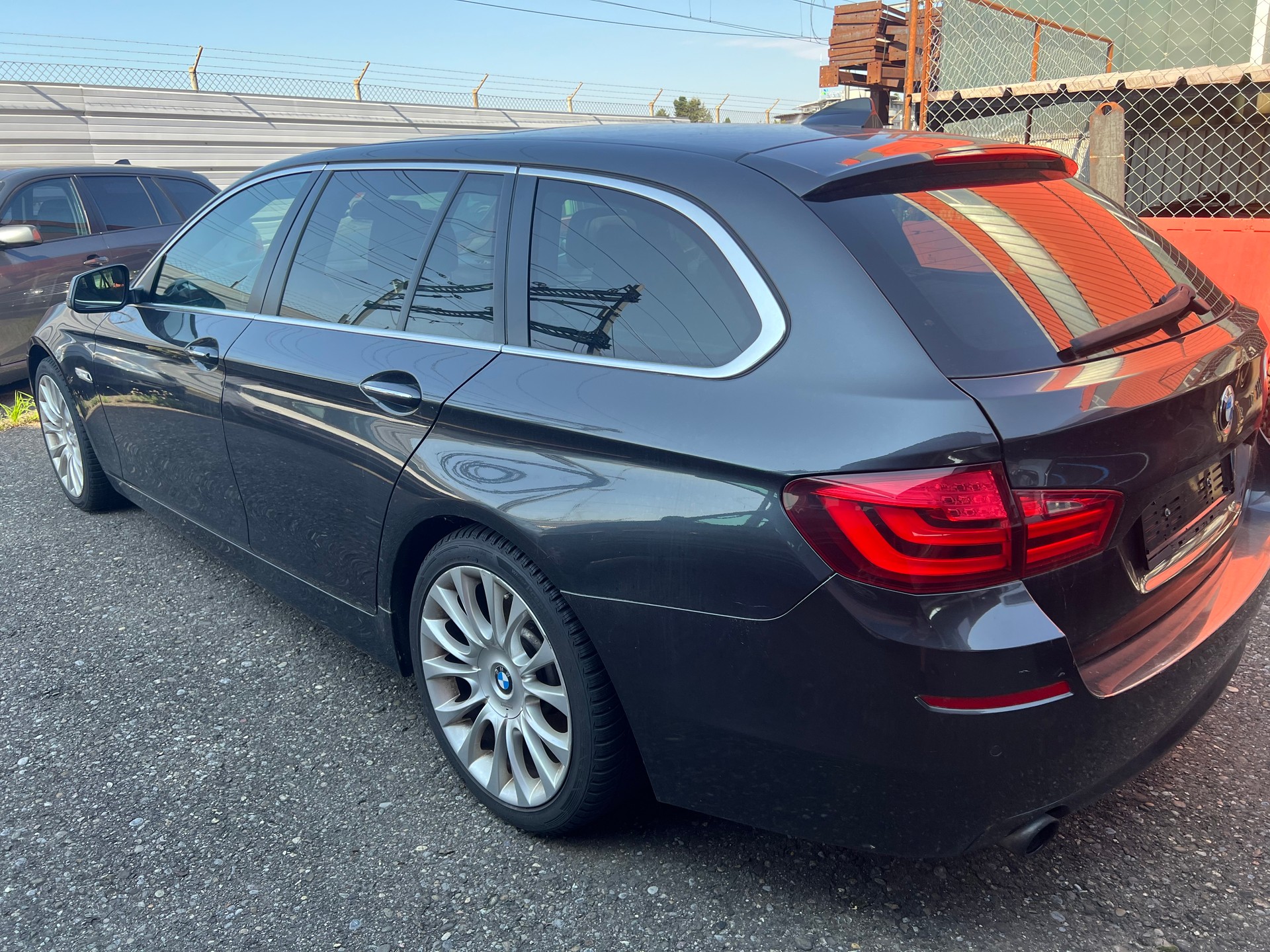 BMW 535i xDrive Touring Steptronic-image-3