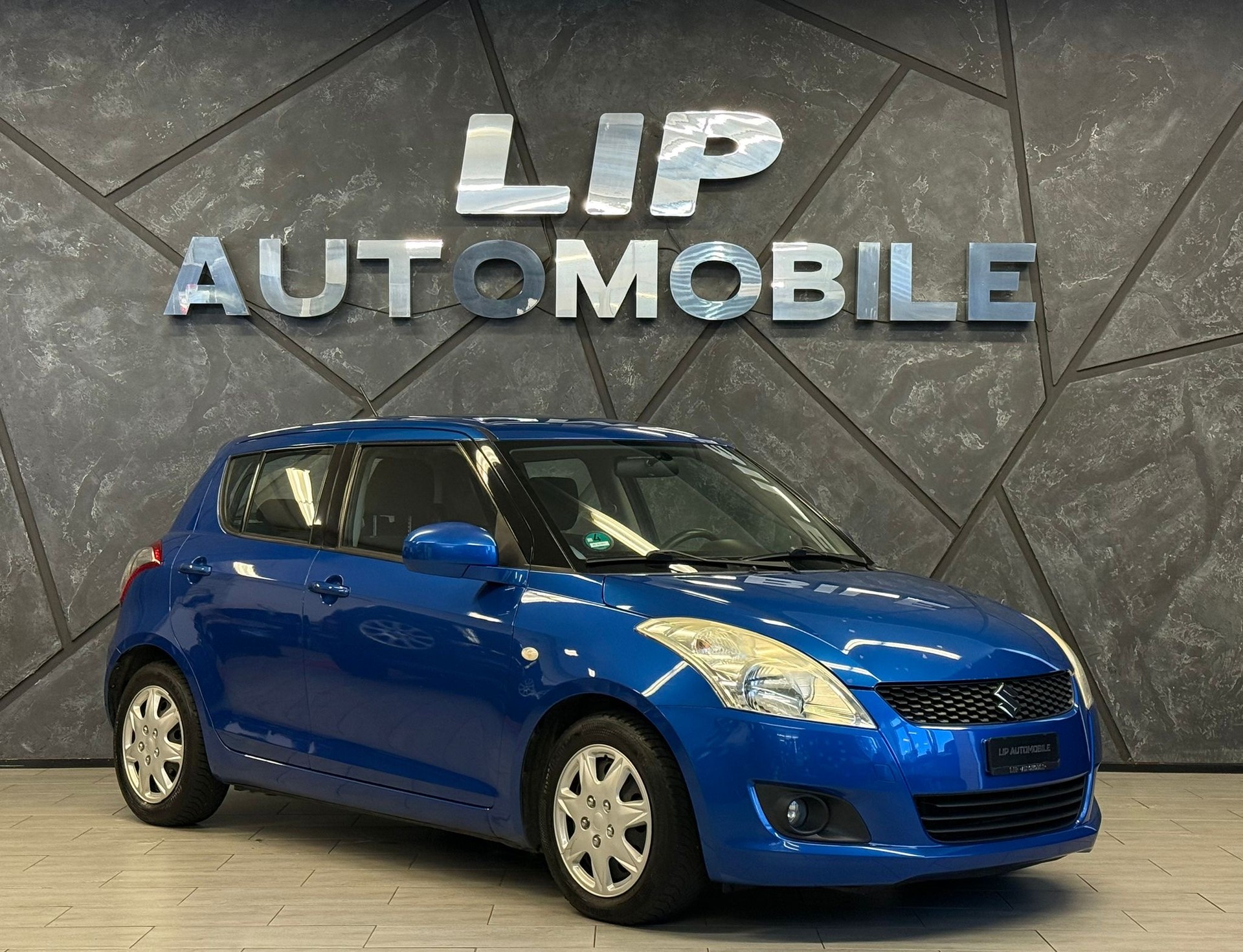 SUZUKI Swift 1.3 16V TDI GL Top-showroom-element-2