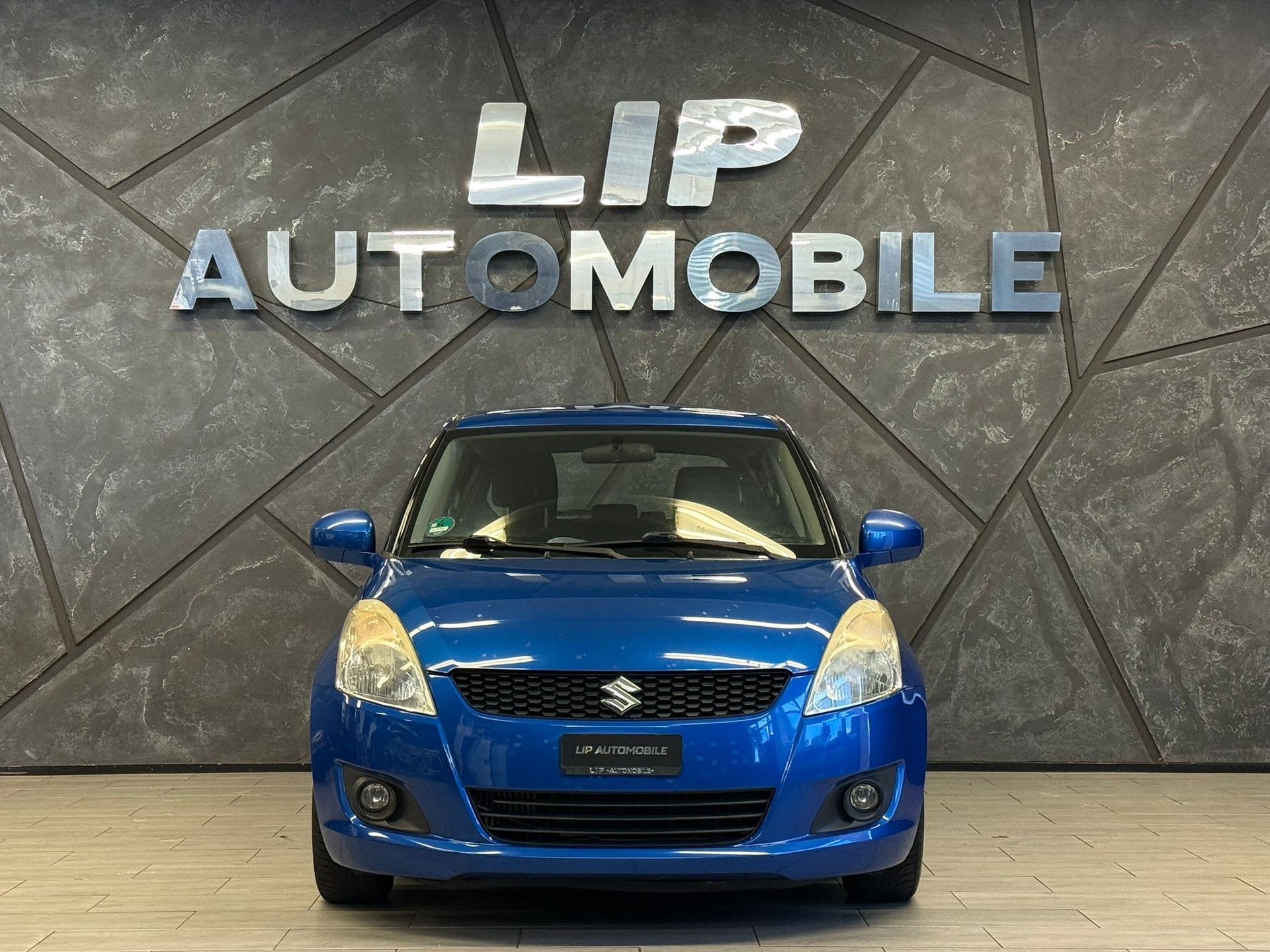 SUZUKI Swift 1.3 16V TDI GL Top-showroom-element-1