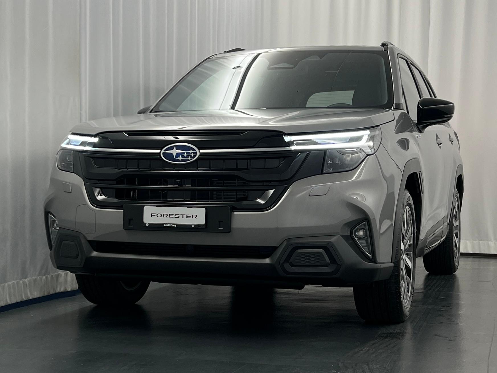 SUBARU Forester Station 2.0i e-Boxer Luxury