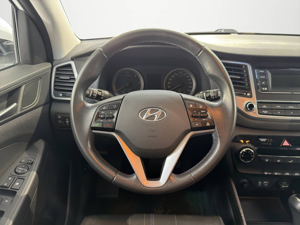 HYUNDAI Tucson 1.7 CRDi Origo S/S 2WD-image-9