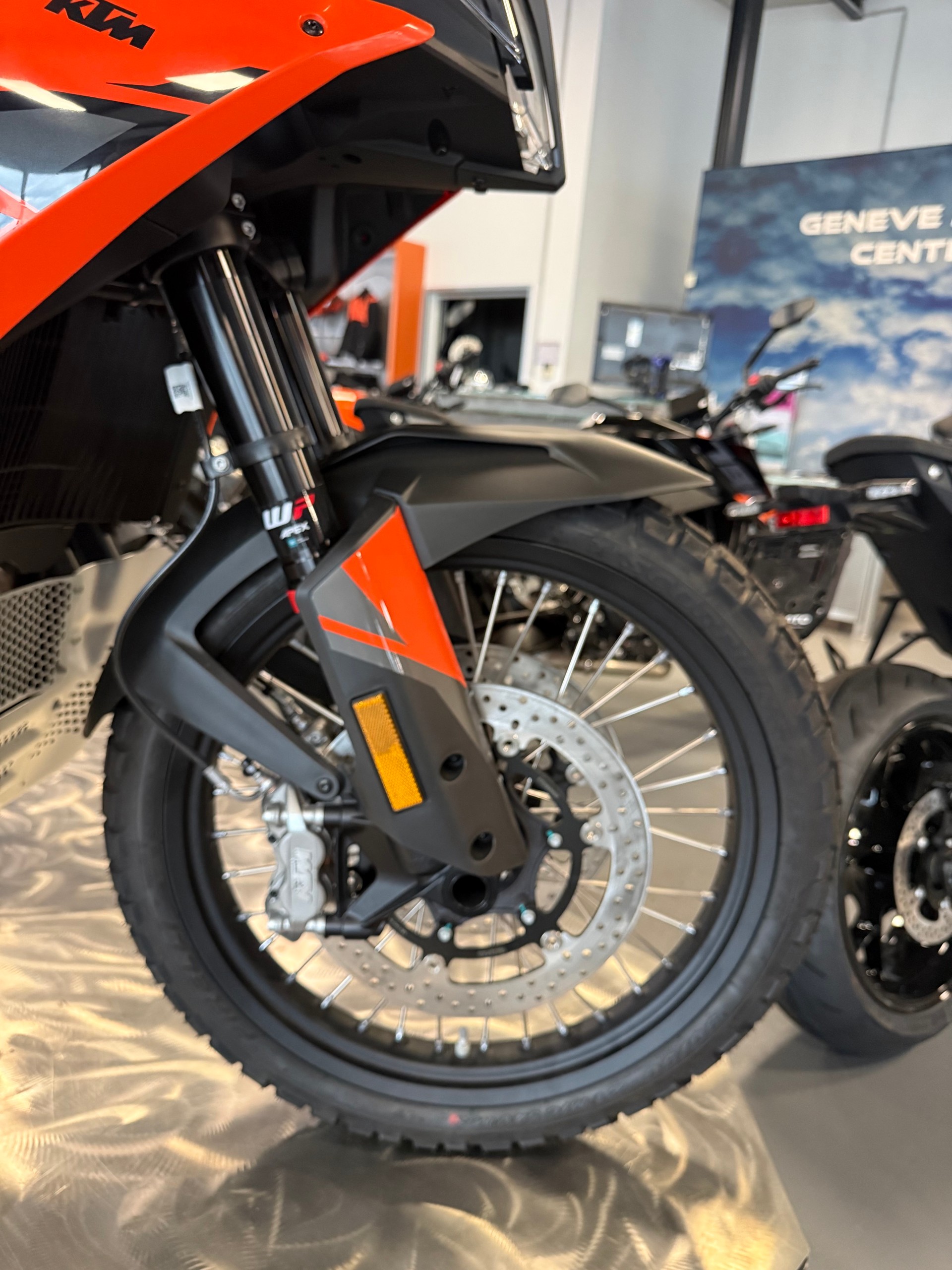 KTM 790 Adventure-image-6