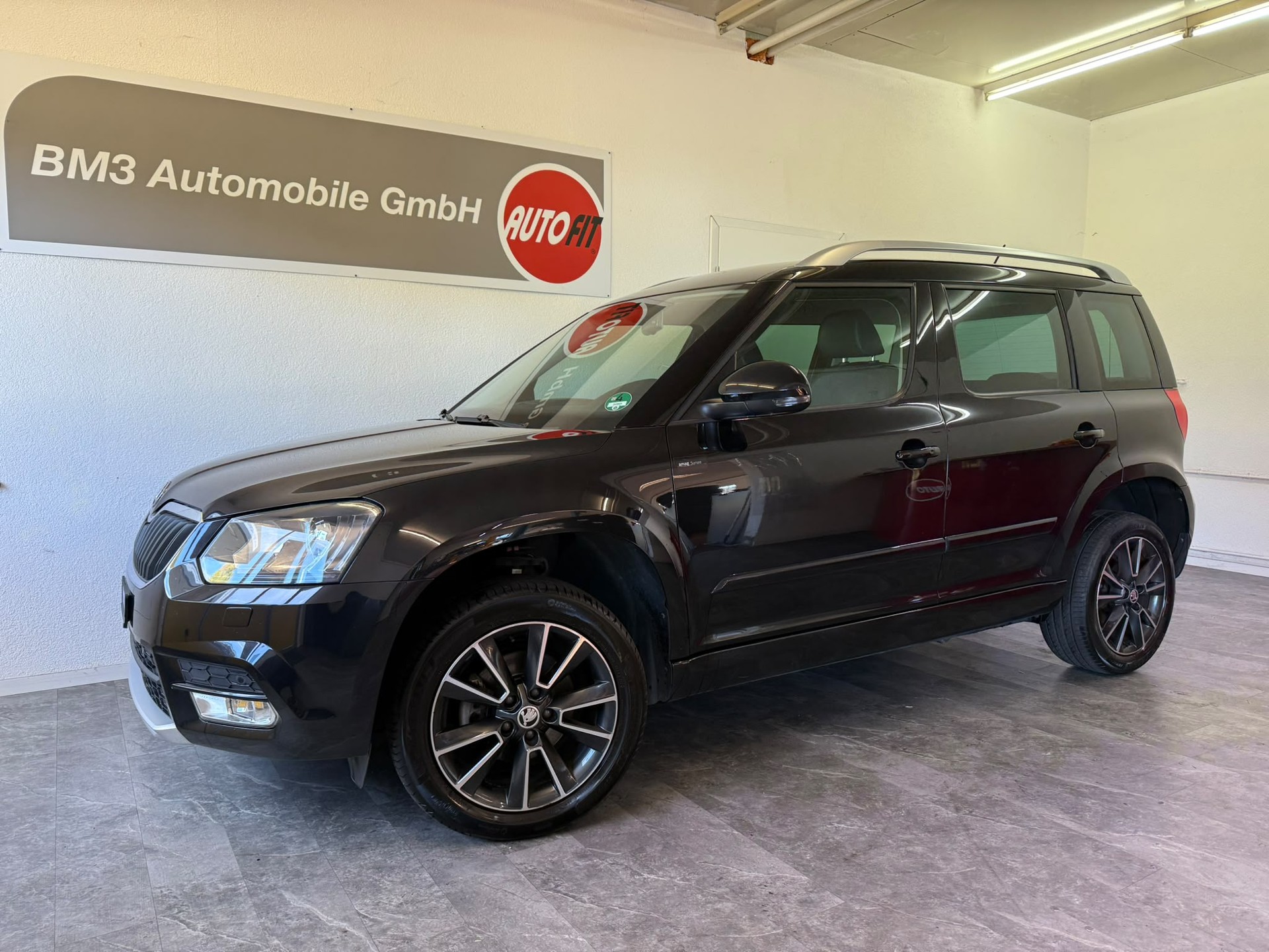 SKODA Yeti 1.8 TSI Elegance 4x4 DSG AHK 1.8T-image-1