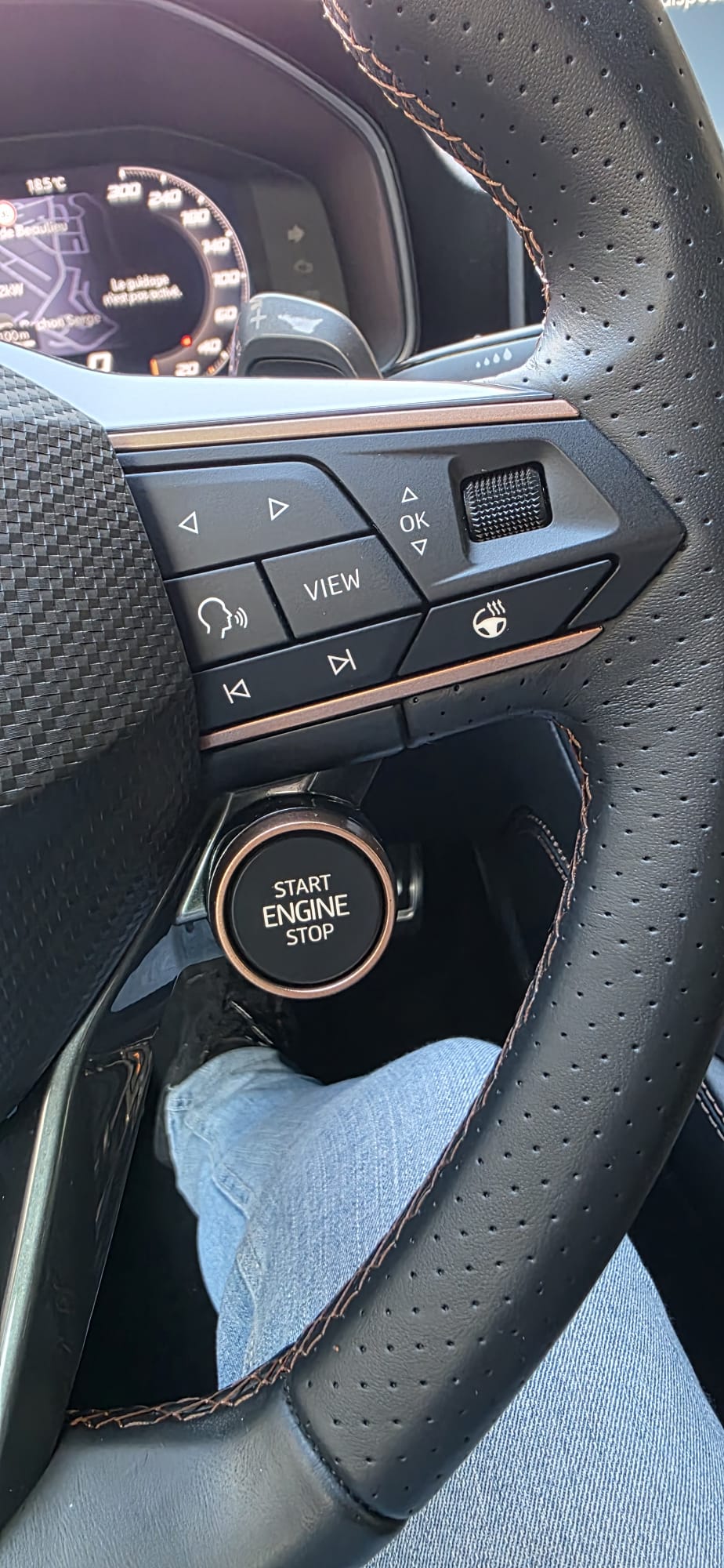 CUPRA Formentor 1.5 TSI DSG-image-17