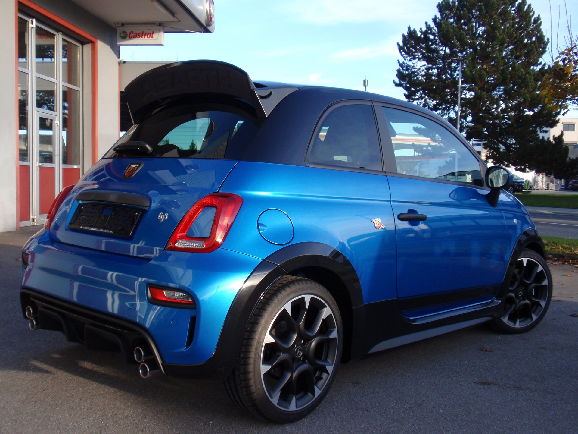 FIAT 695 1.4 16V Turbo Abarth 131 Rally Tributo-image-1