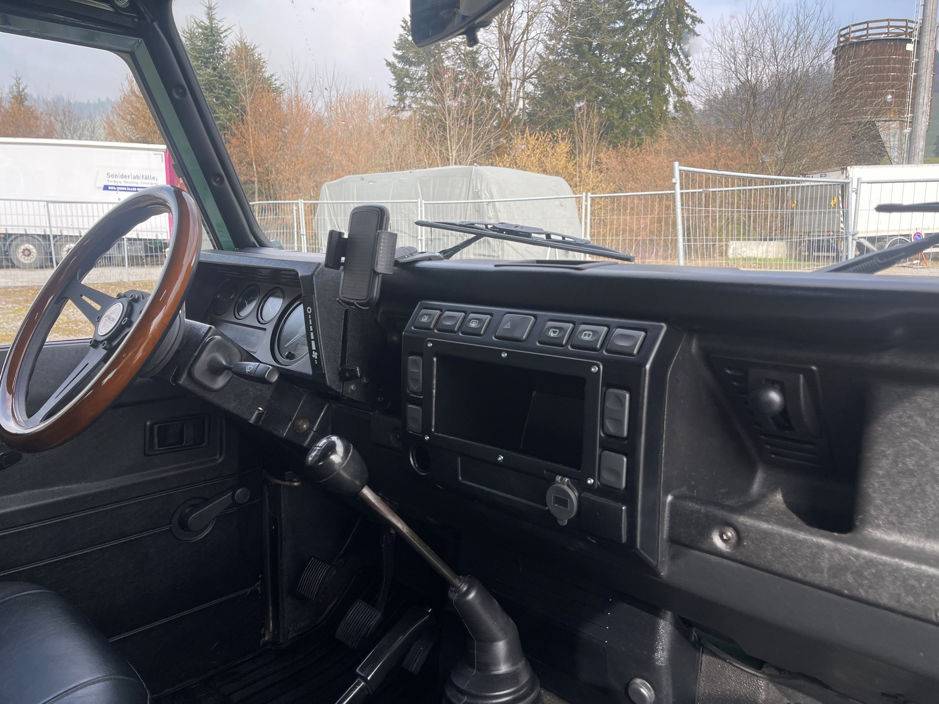 LAND ROVER DEFENDER 110 2.5 Td5 HT-image-10