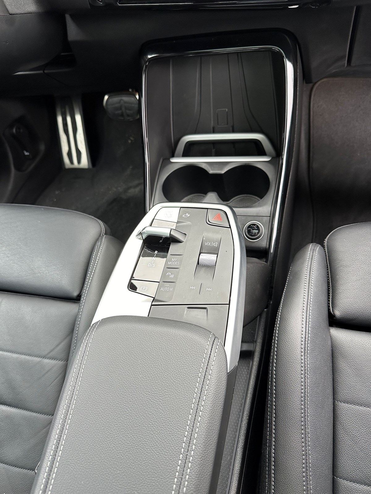 BMW 218d Active Tourer M Sport DKG-image-12