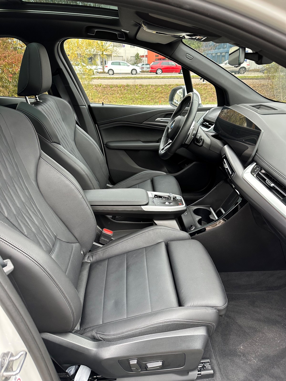 BMW 218d Active Tourer M Sport DKG-image-11