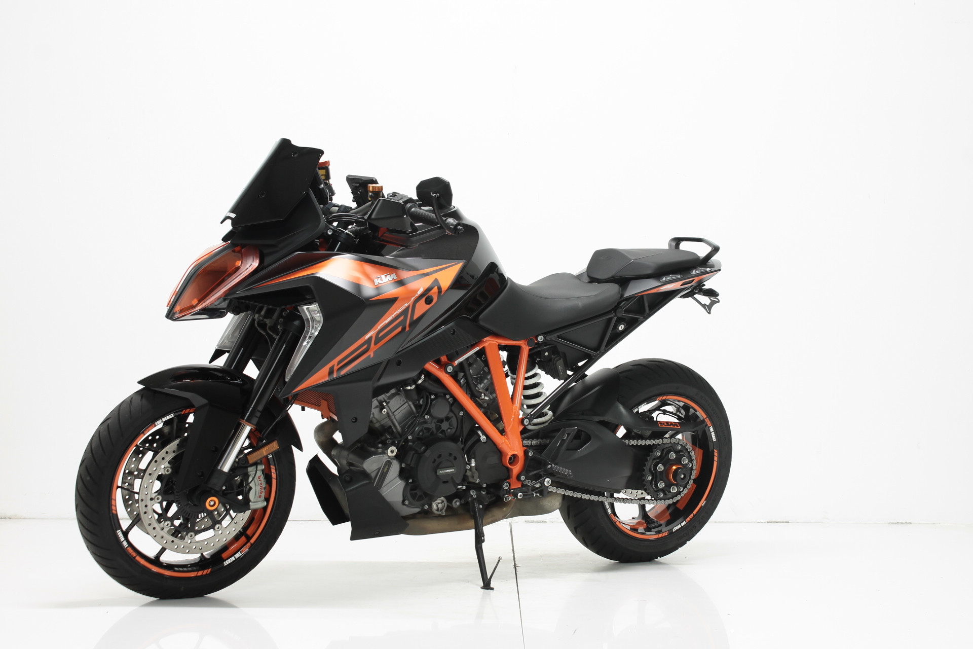 KTM 1290 Super Duke GT-image-1