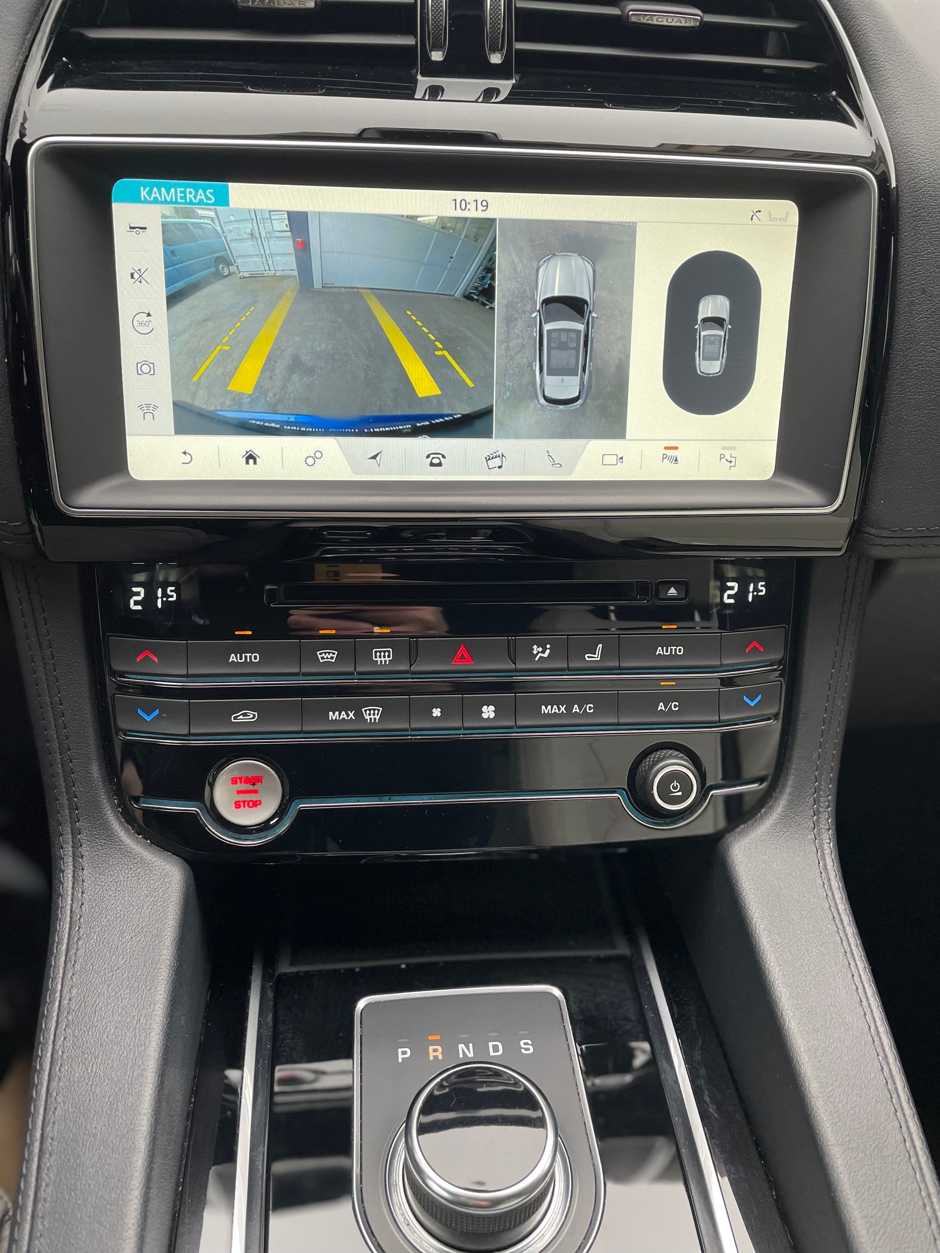 JAGUAR F-Pace 3.0 TD R-Sport AWD Automatik-image-13