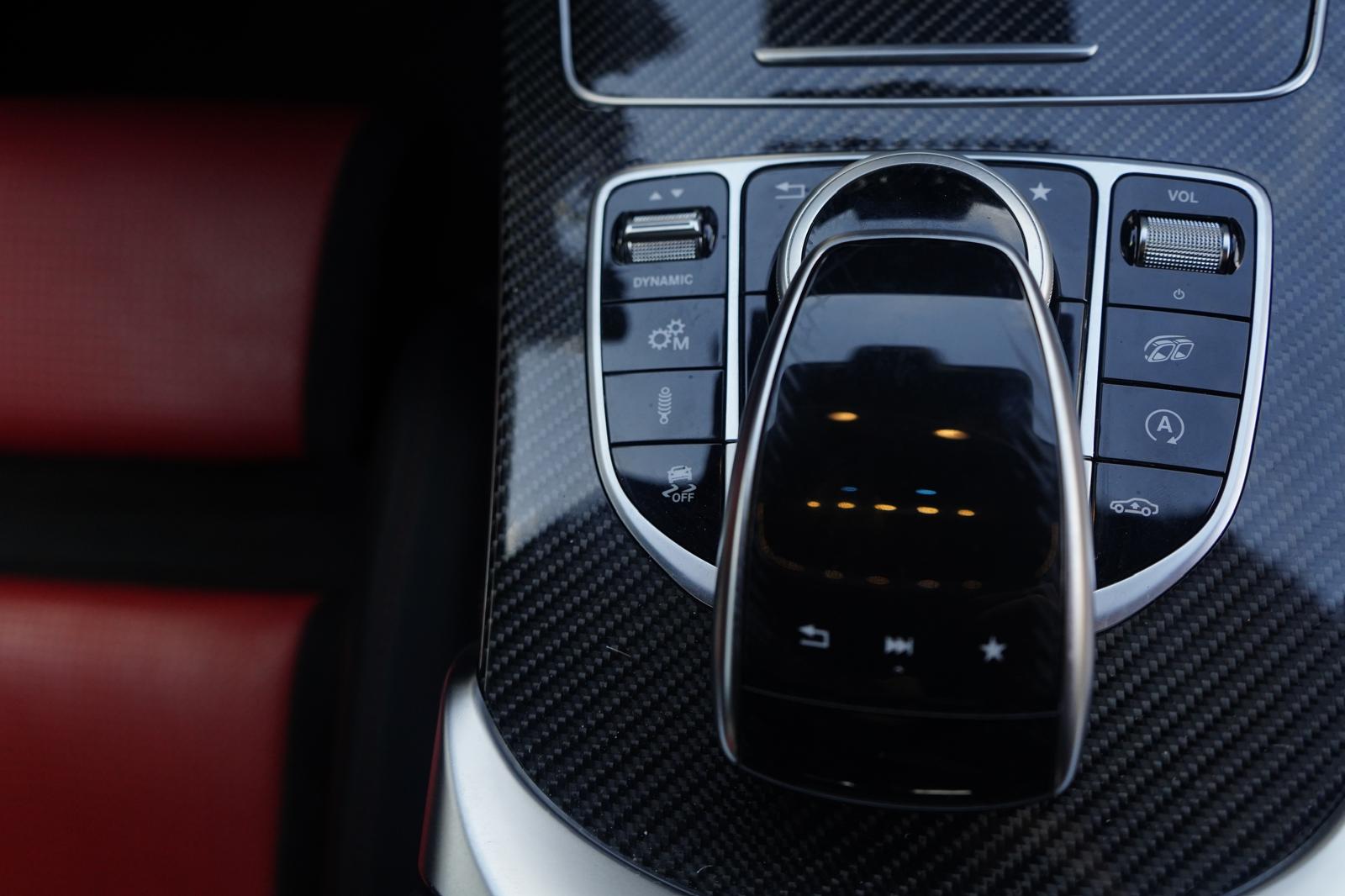 MERCEDES-BENZ GLC 63 AMG 4Matic+ 9G-Tronic-image-13