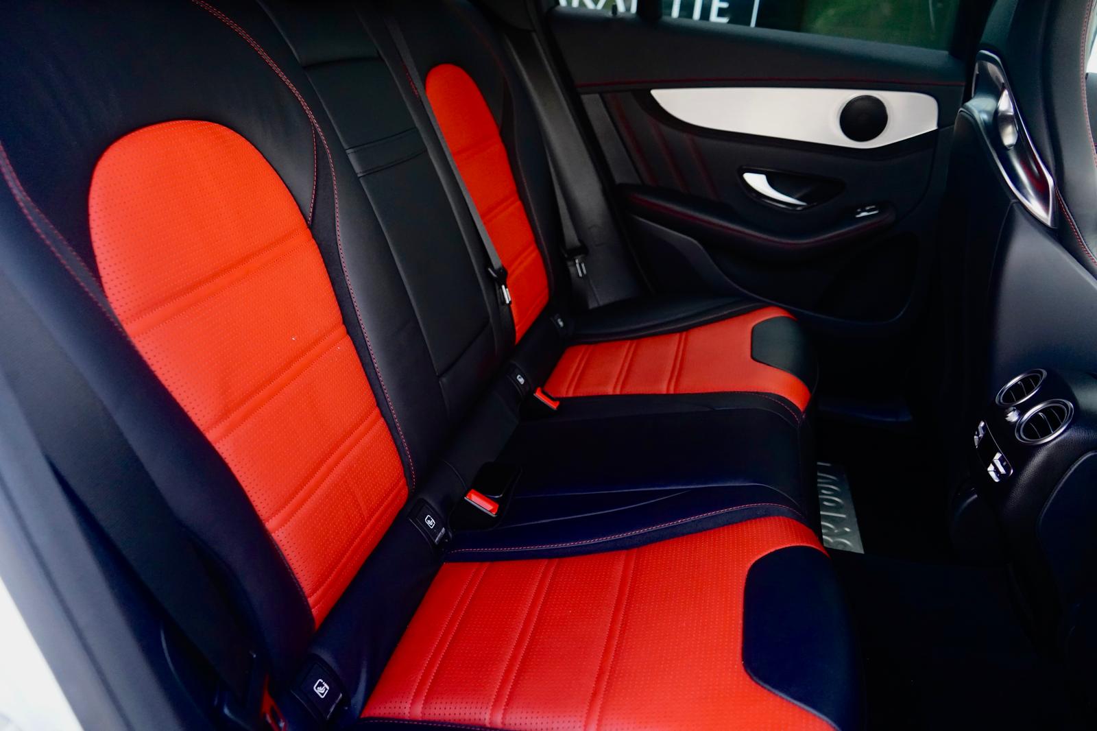 MERCEDES-BENZ GLC 63 AMG 4Matic+ 9G-Tronic-image-12
