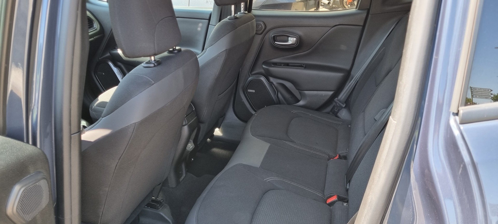 JEEP Renegade 1.3 T PHEV Limited AWD-image-5