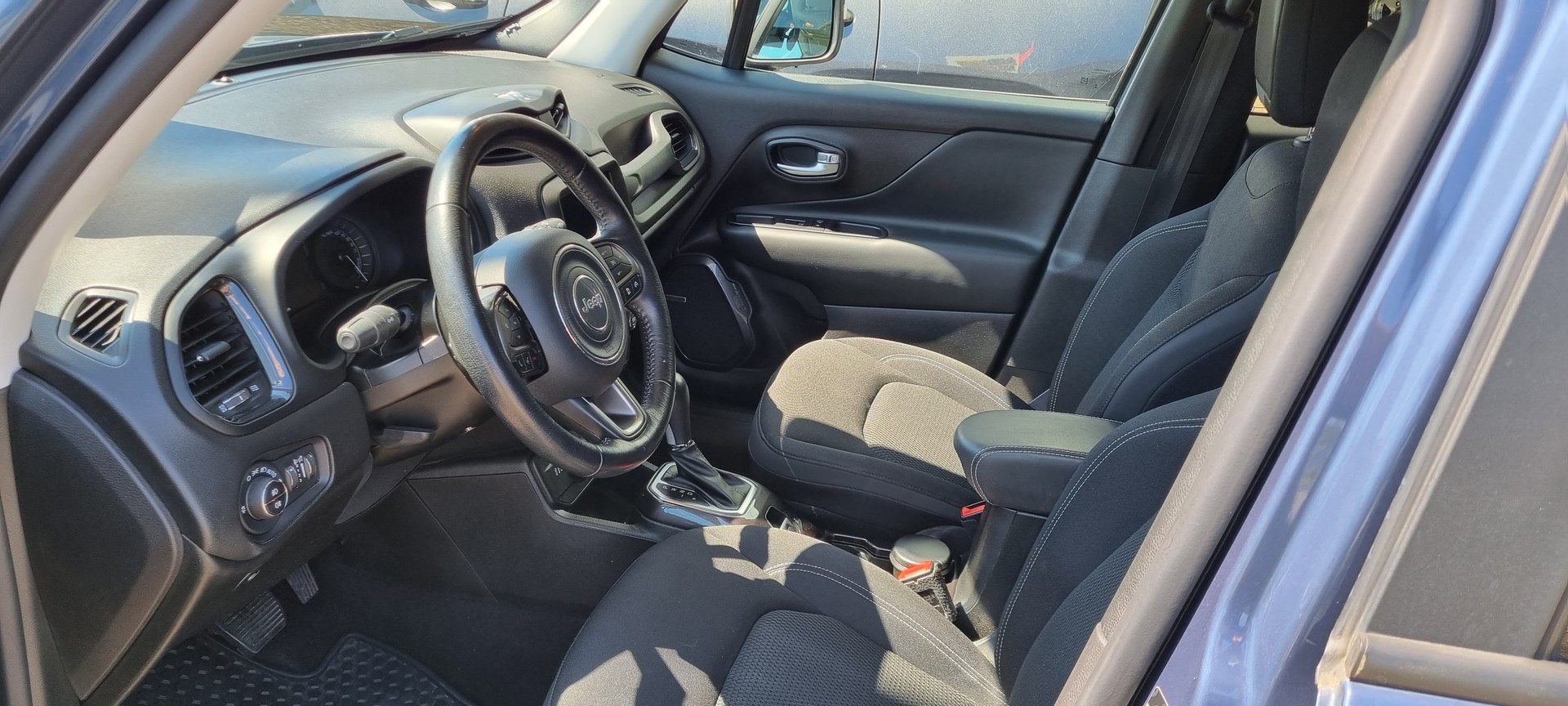 JEEP Renegade 1.3 T PHEV Limited AWD-image-4