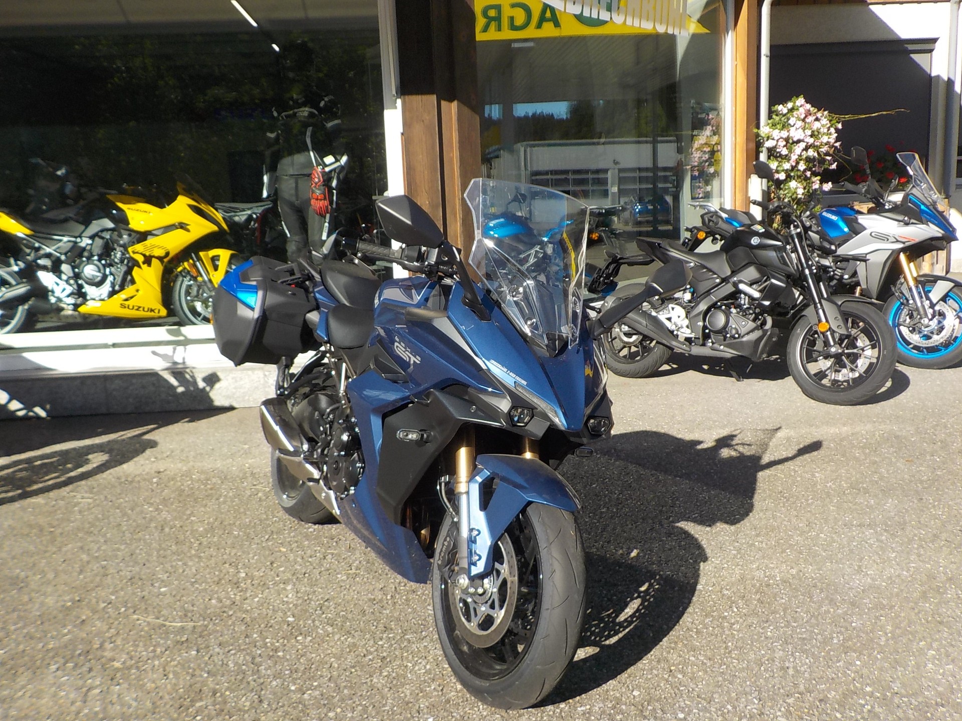 SUZUKI GSX-S 1000 GT Travel-image-1