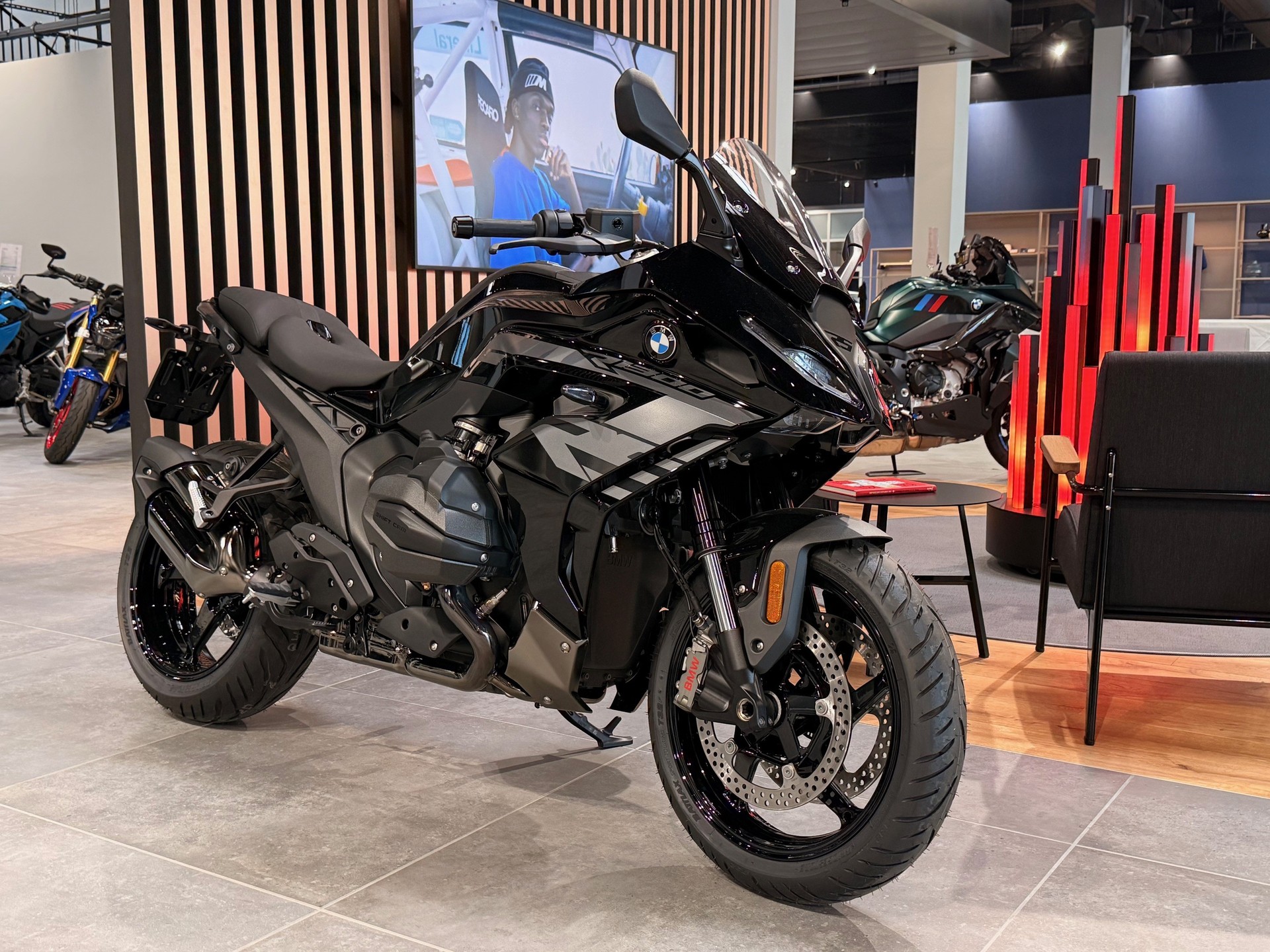 BMW R 1300 RS Triple Black - Boxer Deal-image-1