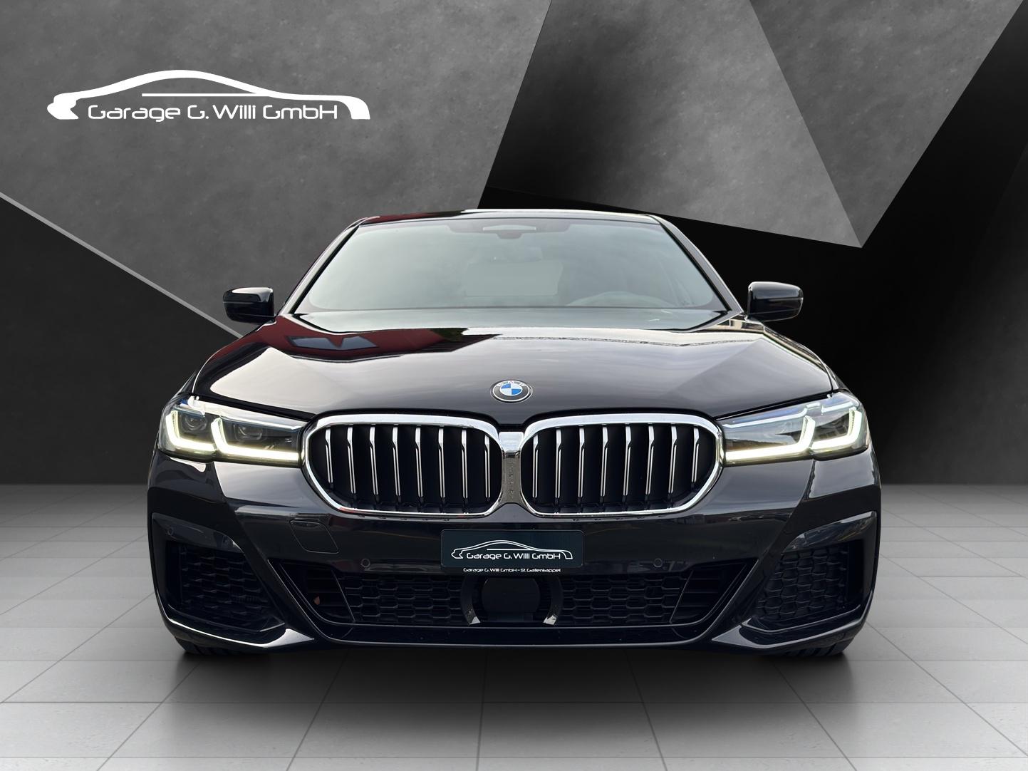 BMW 540i xDrive 48V Pure M Sport Steptronic-showroom-element-1