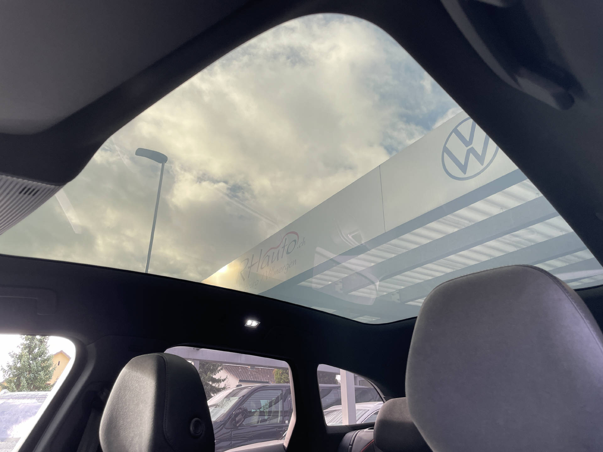 VW ID.7 Tourer GTX UNITED 4motion-image-18