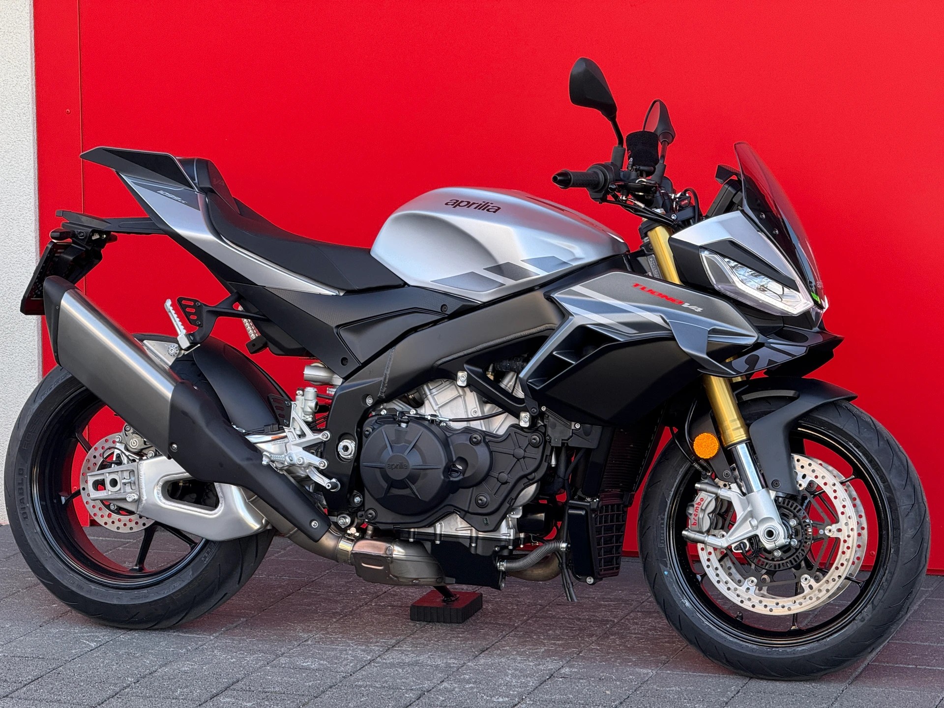 APRILIA Tuono V4 1100-image-6
