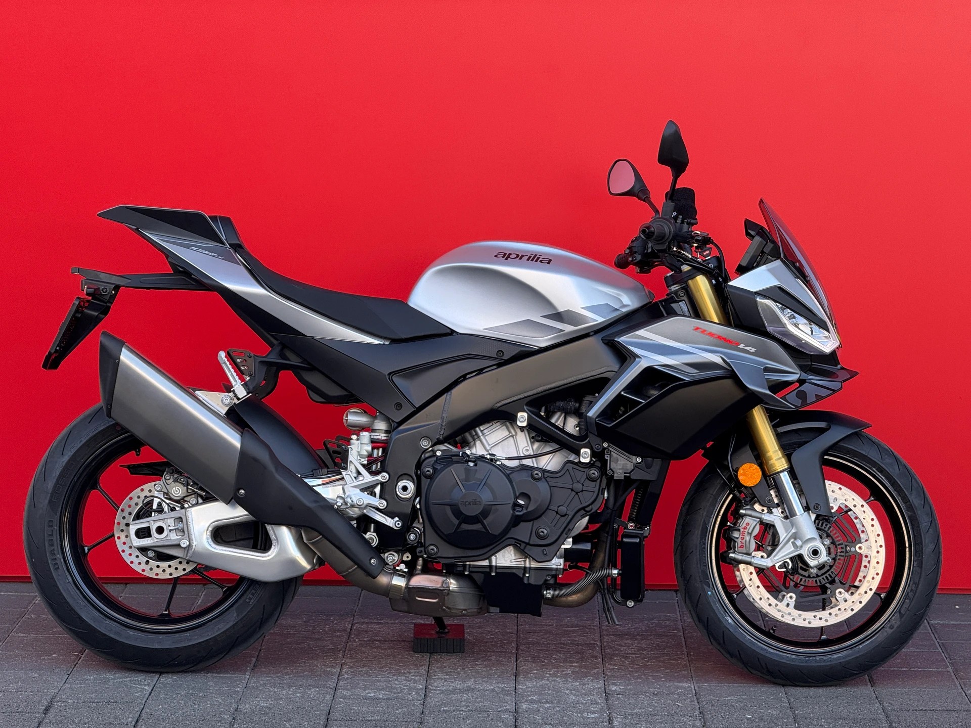 APRILIA Tuono V4 1100-image-0