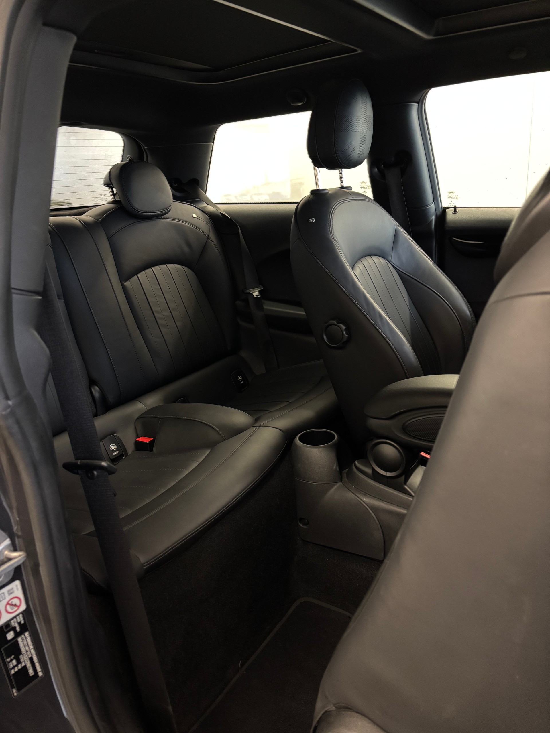 MINI Cooper John Cooper Works Steptronic-image-13