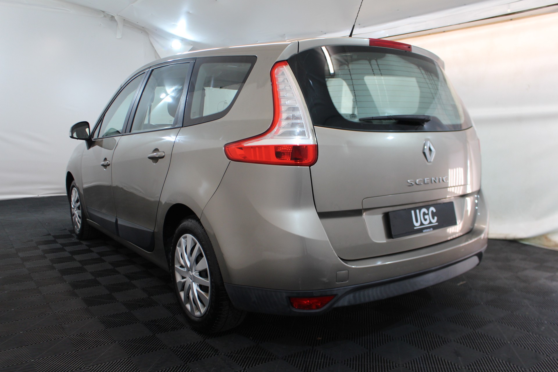 RENAULT Grand Scénic 1.6 110 Expression 5P-showroom-element-3