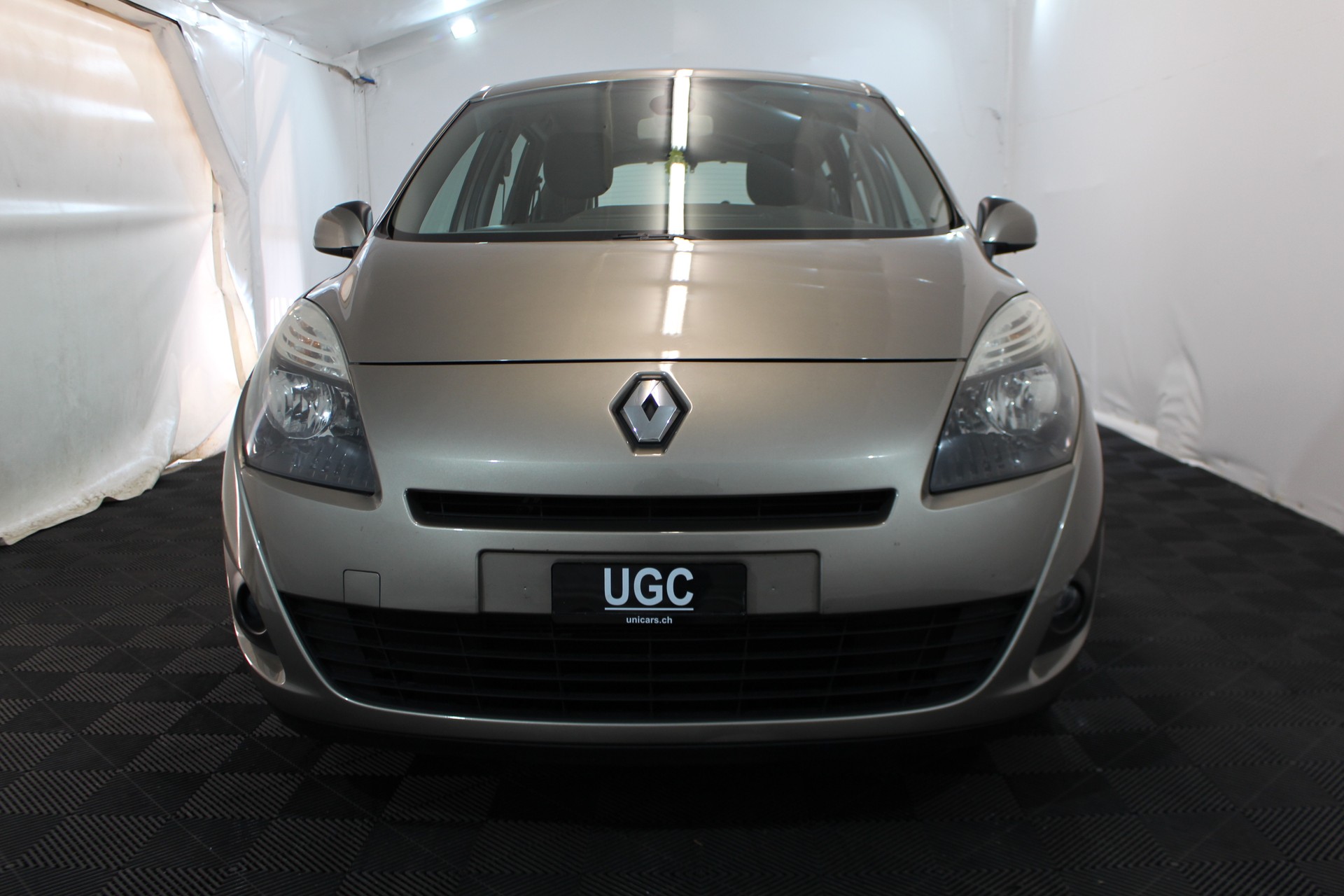 RENAULT Grand Scénic 1.6 110 Expression 5P-showroom-element-1