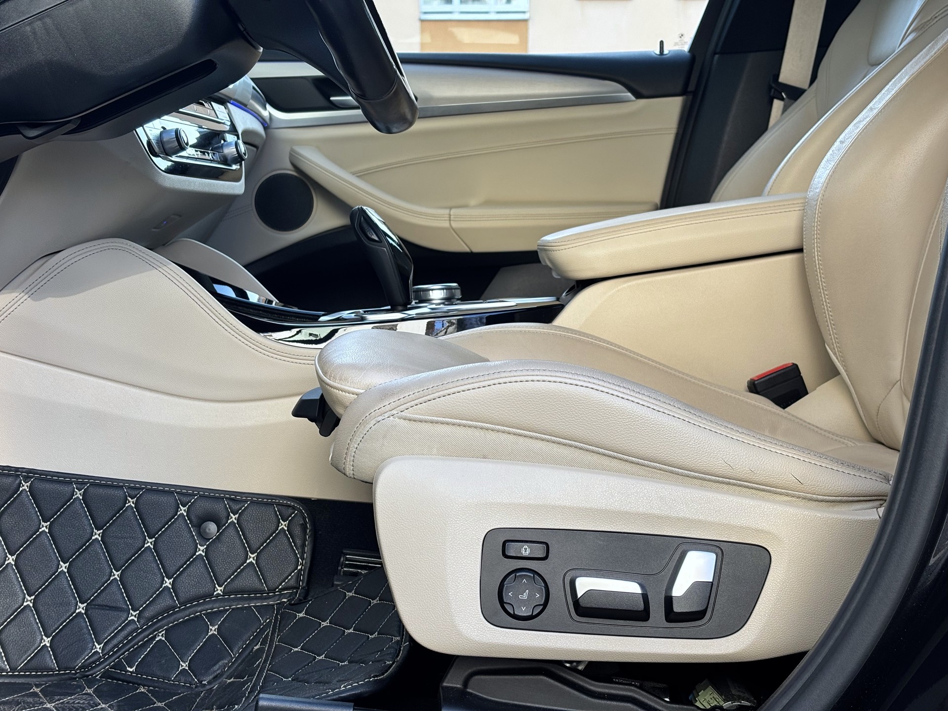 BMW X4 xDrive 30i M Sport Steptronic-image-8