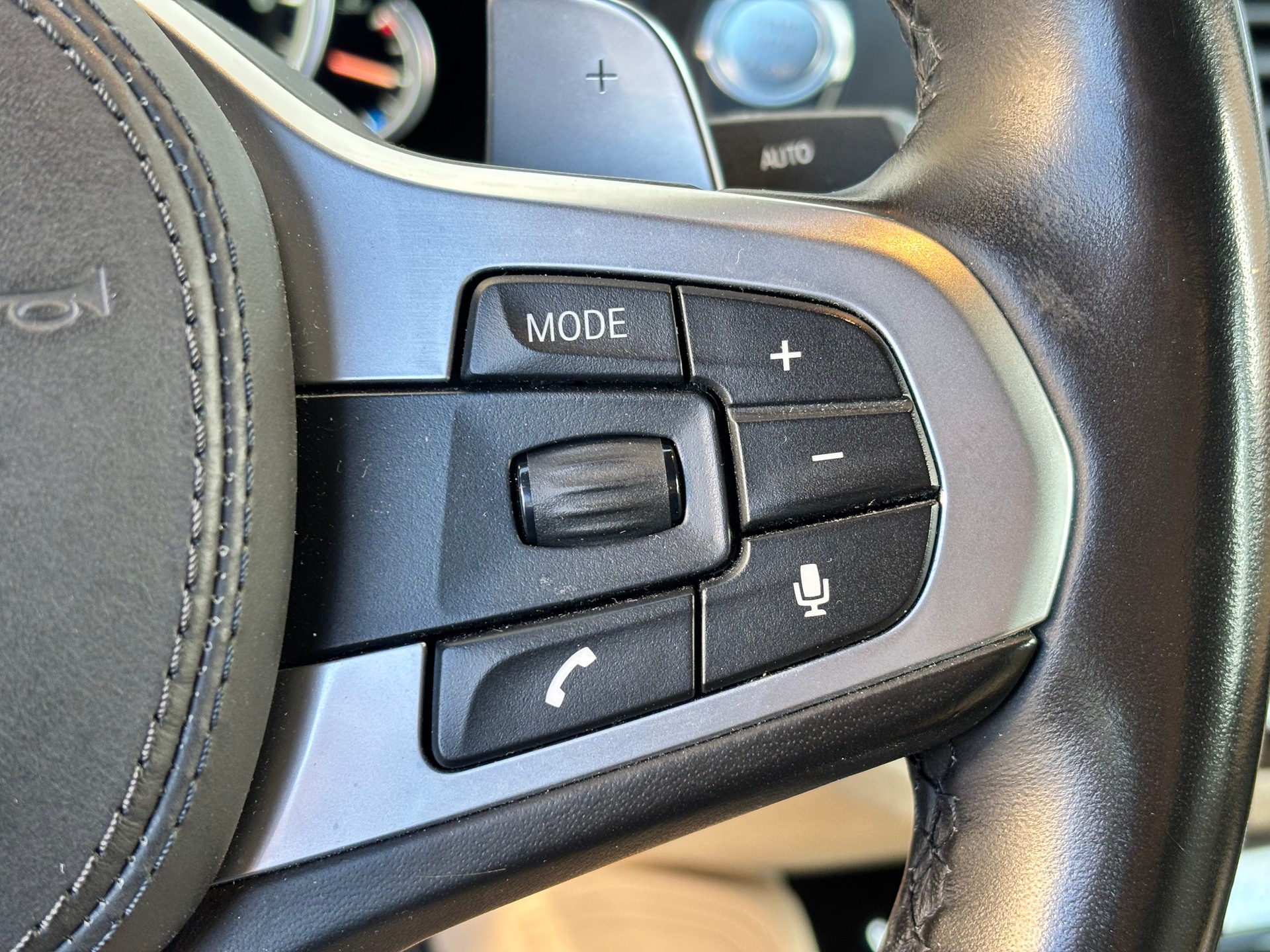 BMW X4 xDrive 30i M Sport Steptronic-image-13